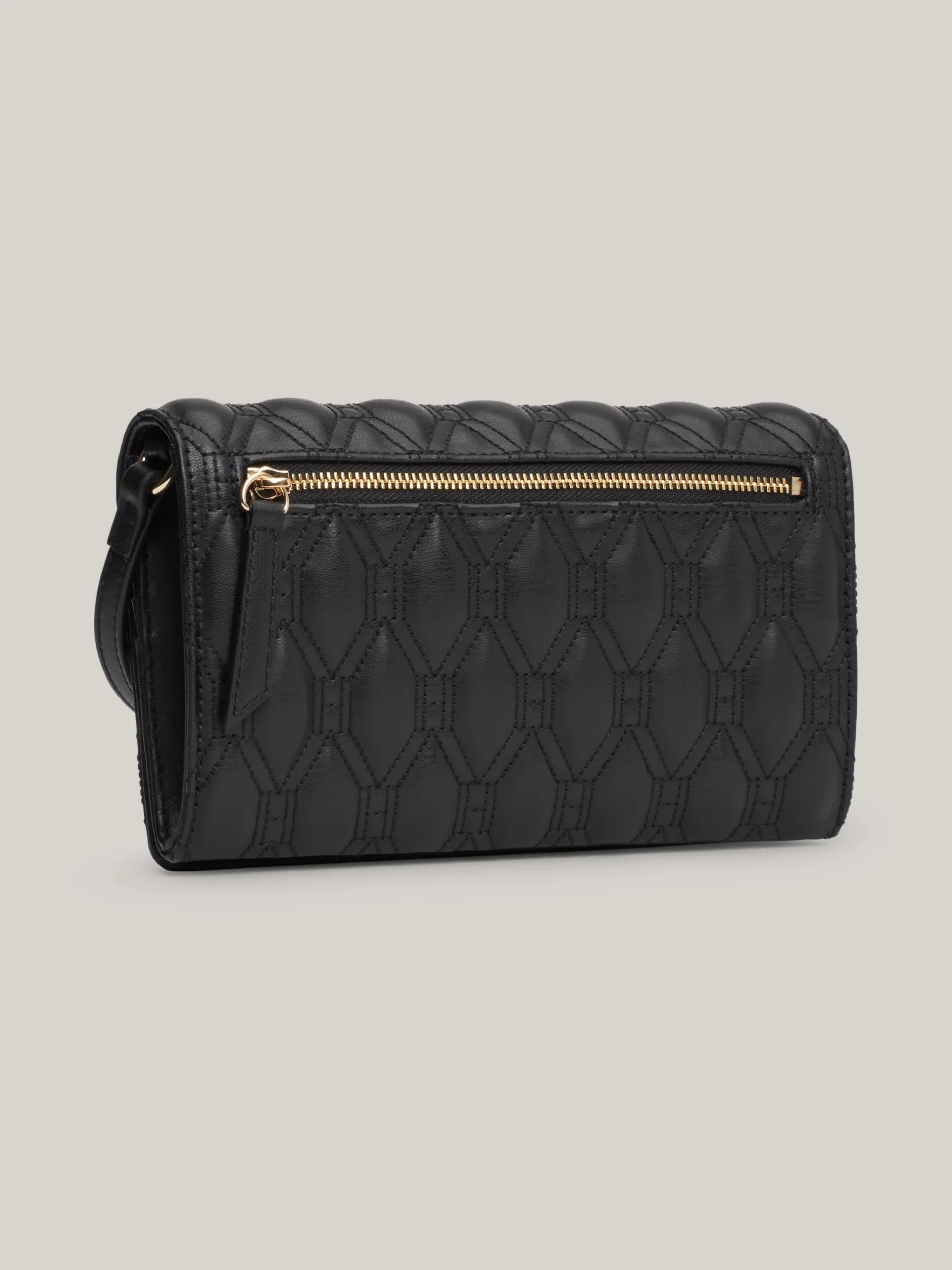 Torebki Na Pasku*Tommy Hilfiger Pikowana Torebka Na Ramię Z Monogramem TH BLACK