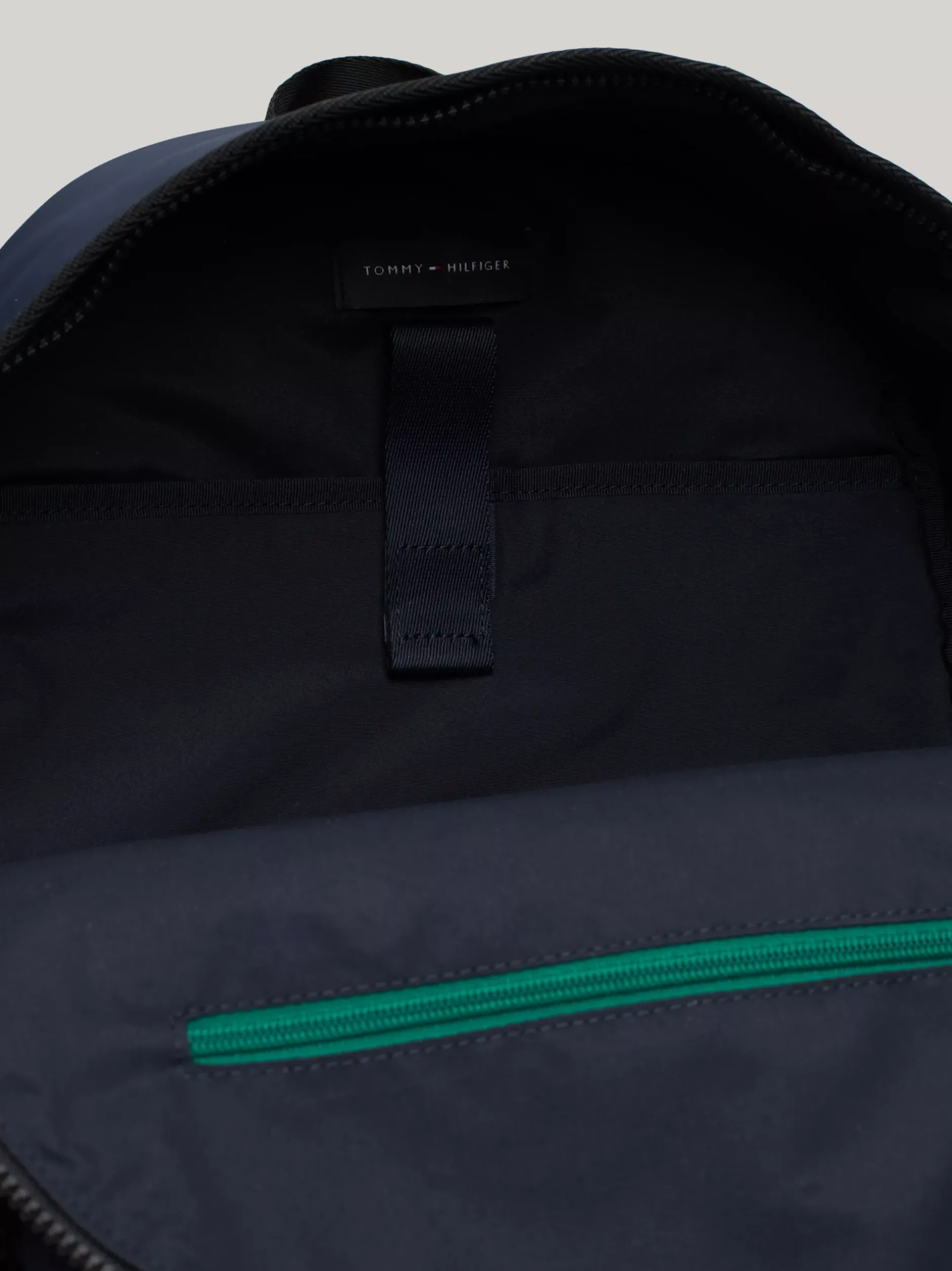 Plecaki*Tommy Hilfiger Plecak Kopułowy Corporate SPACE BLUE