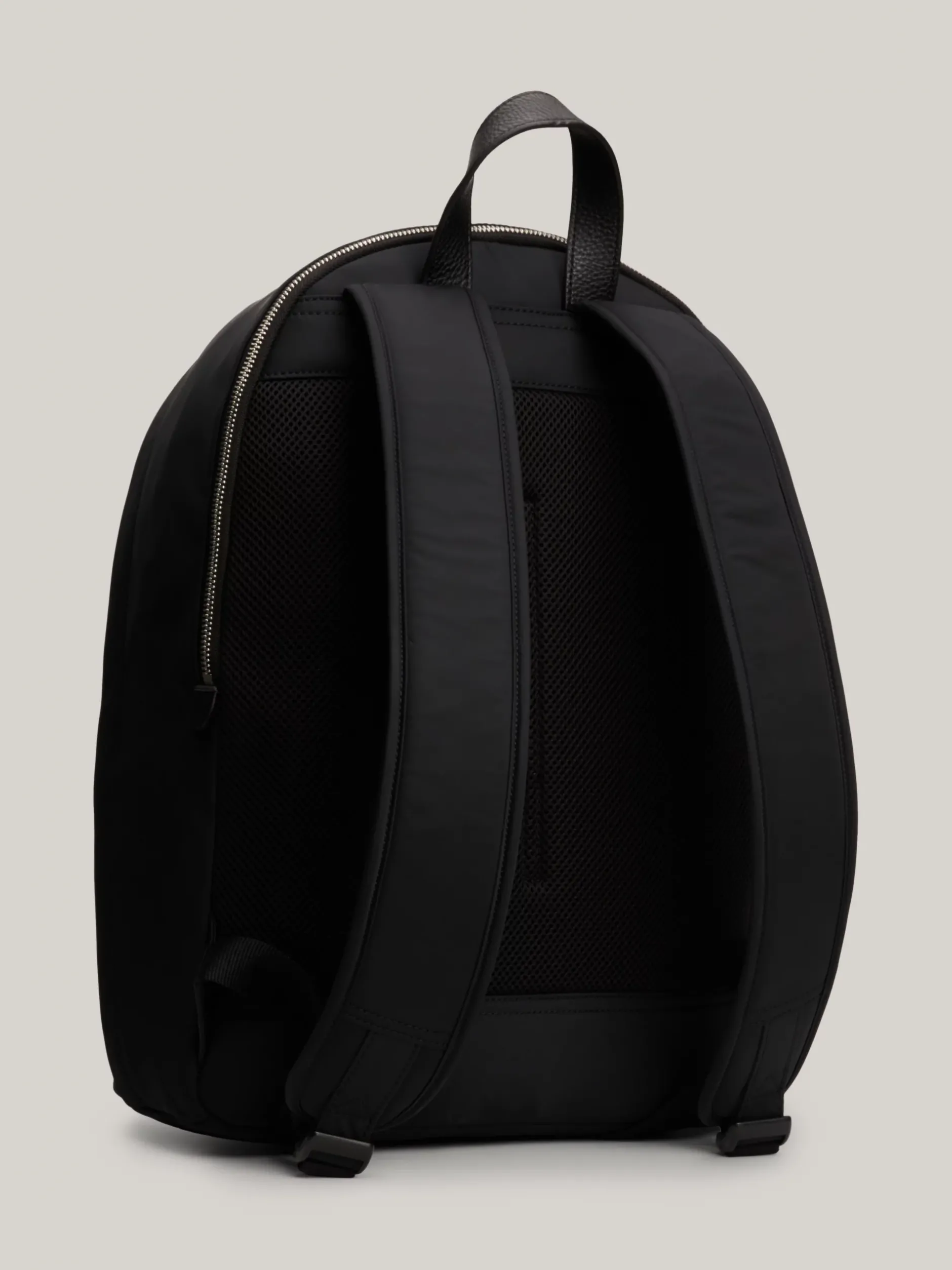 Plecaki*Tommy Hilfiger Plecak Na Laptop Z Logo BLACK