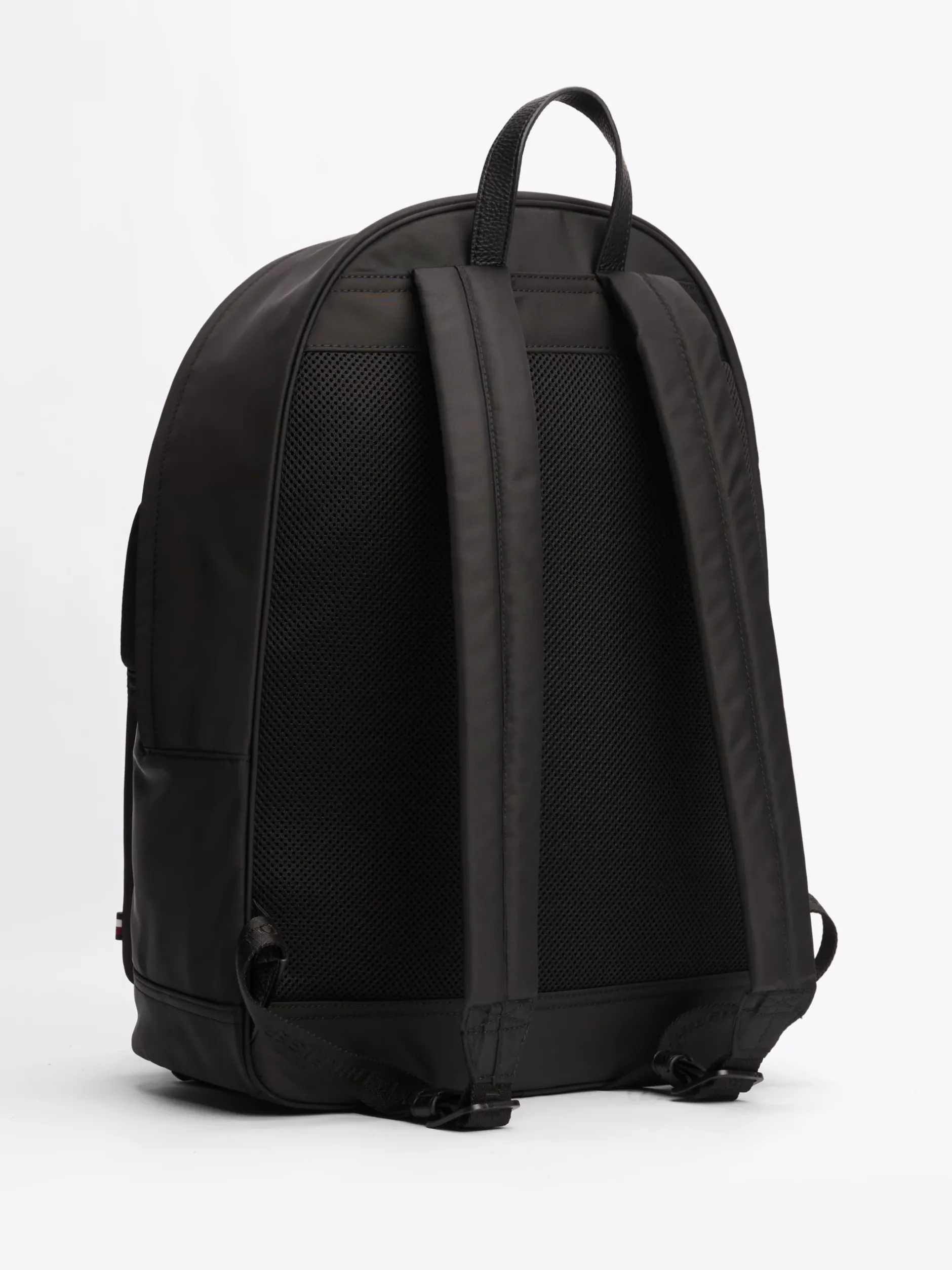 Plecaki*Tommy Hilfiger Plecak O Fasonie Kopułowym Z Teksturowanym Logo BLACK
