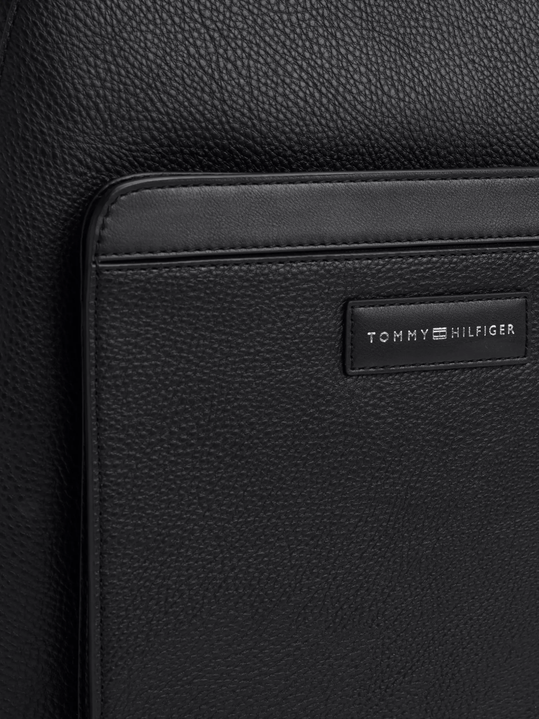 Plecaki*Tommy Hilfiger Plecak TH Business O Groszkowanej Fakturze BLACK