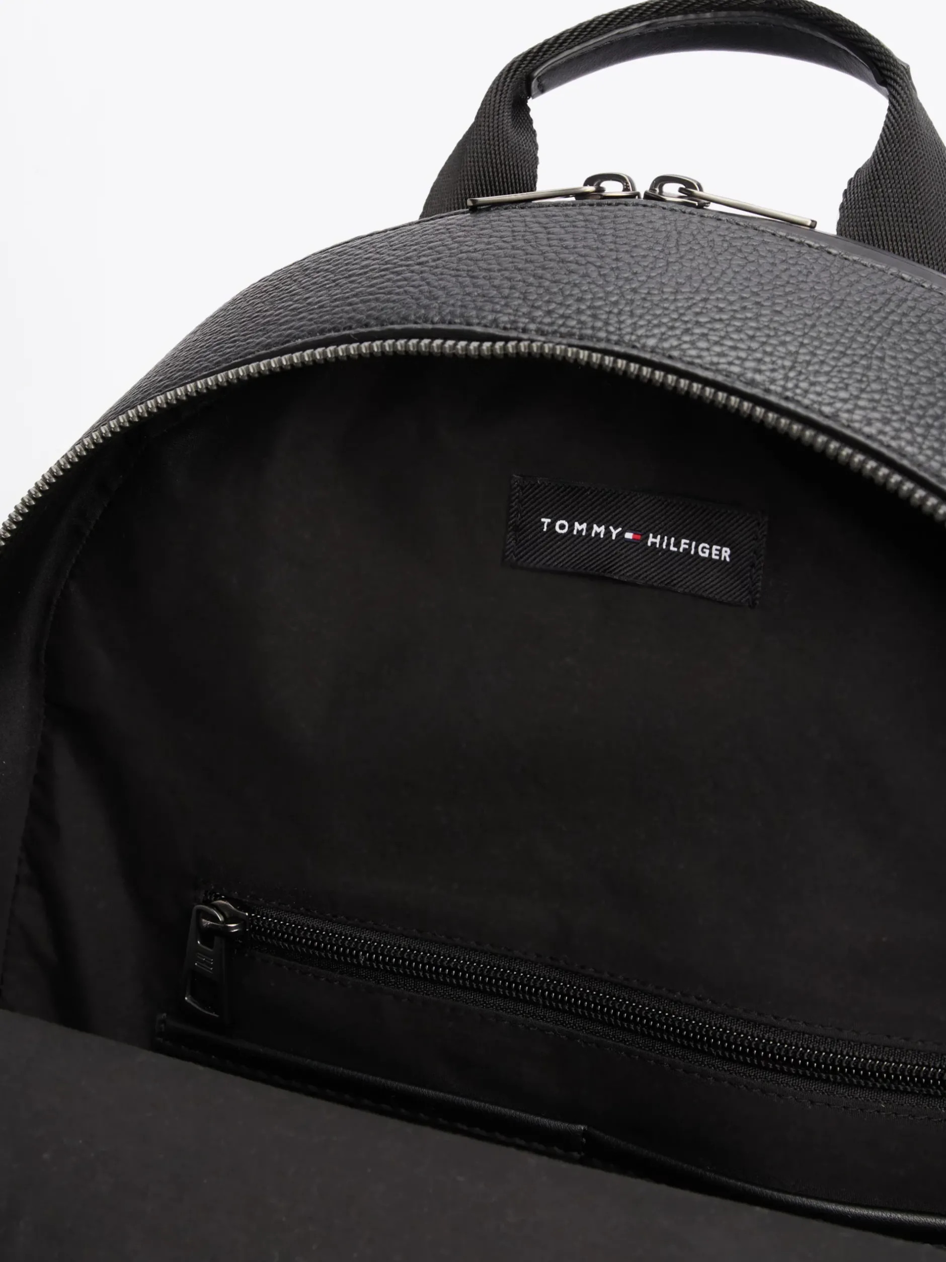 Plecaki*Tommy Hilfiger Plecak TH Business O Groszkowanej Fakturze BLACK