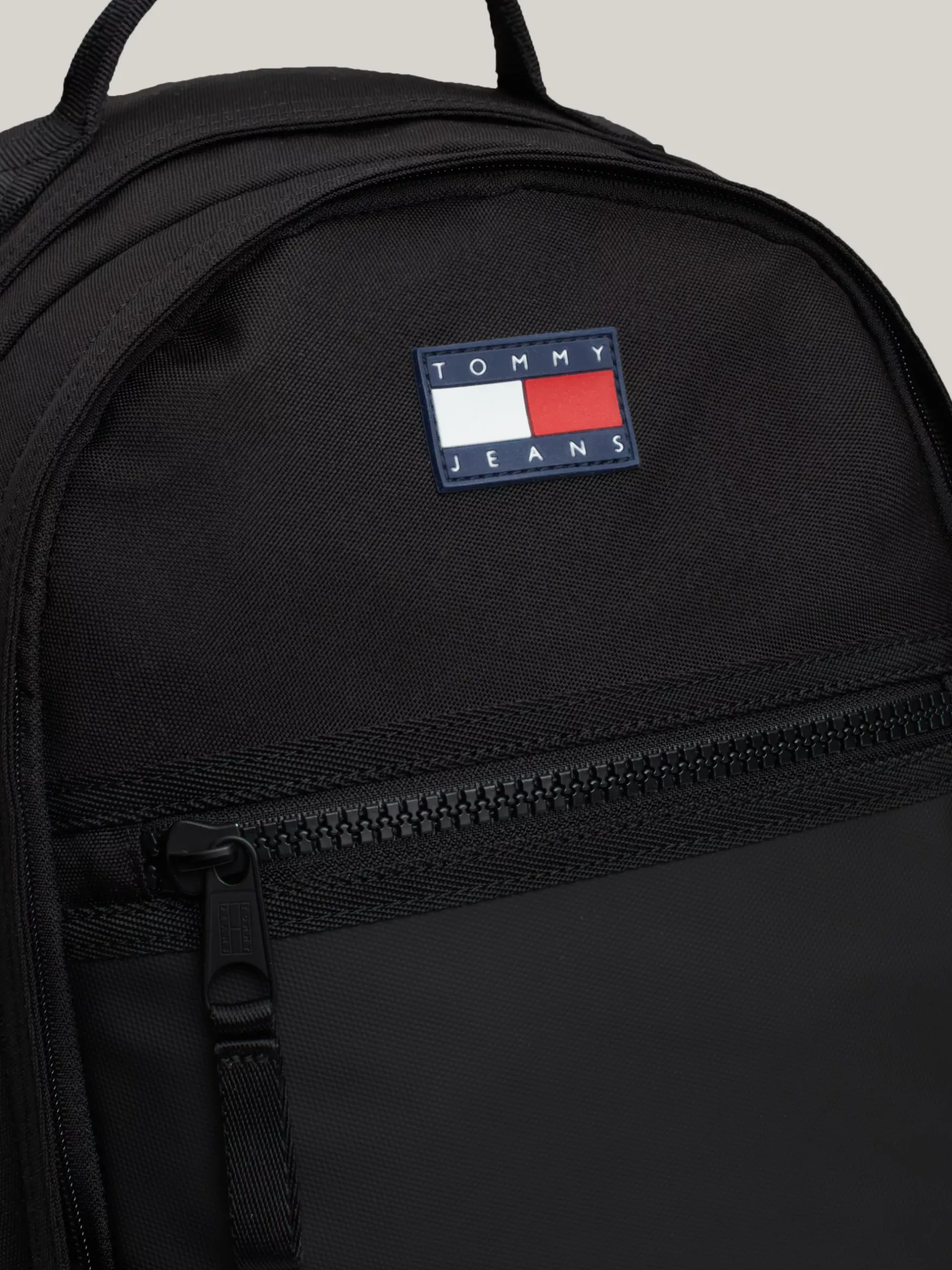 Plecaki*Tommy Hilfiger Plecak W Bloki Kolorów Z Powlekanym Gumą Logo BLACK