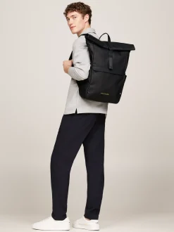 Plecaki*Tommy Hilfiger Plecak Ze Zwijaną Klapą I Logo Hilfiger Monotype BLACK