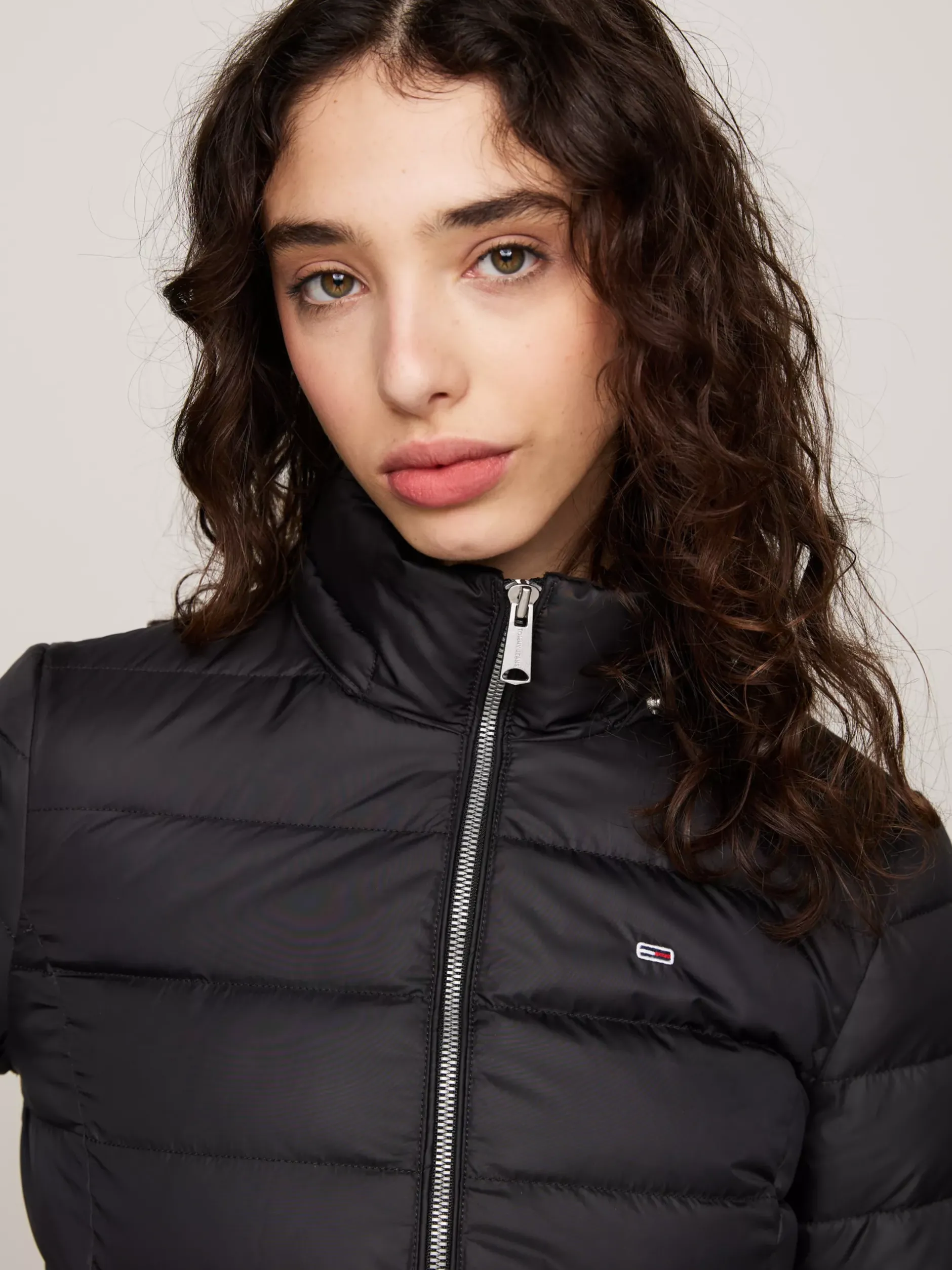 Kurtki & Płaszcze*Tommy Hilfiger Puchowa Kurtka Z Kapturem Ze Sztucznym Futrem BLACK