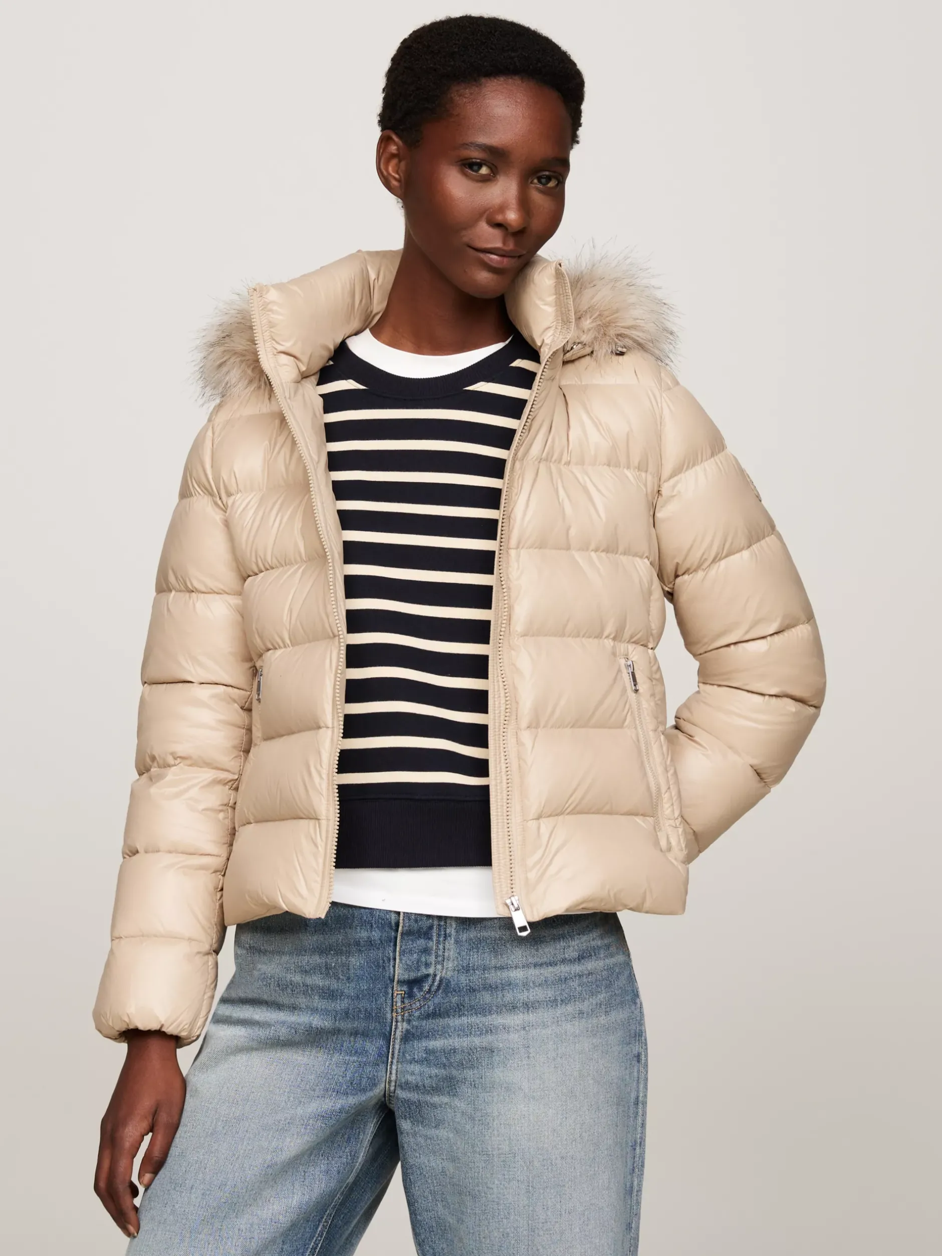 Kurtki & Płaszcze*Tommy Hilfiger Puchowa Kurtka Ze Sztucznym Futerkiem BEIGE