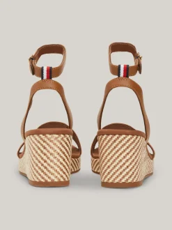Sandały*Tommy Hilfiger Sandały Na Koturnach Z Rafii NATURAL COGNAC