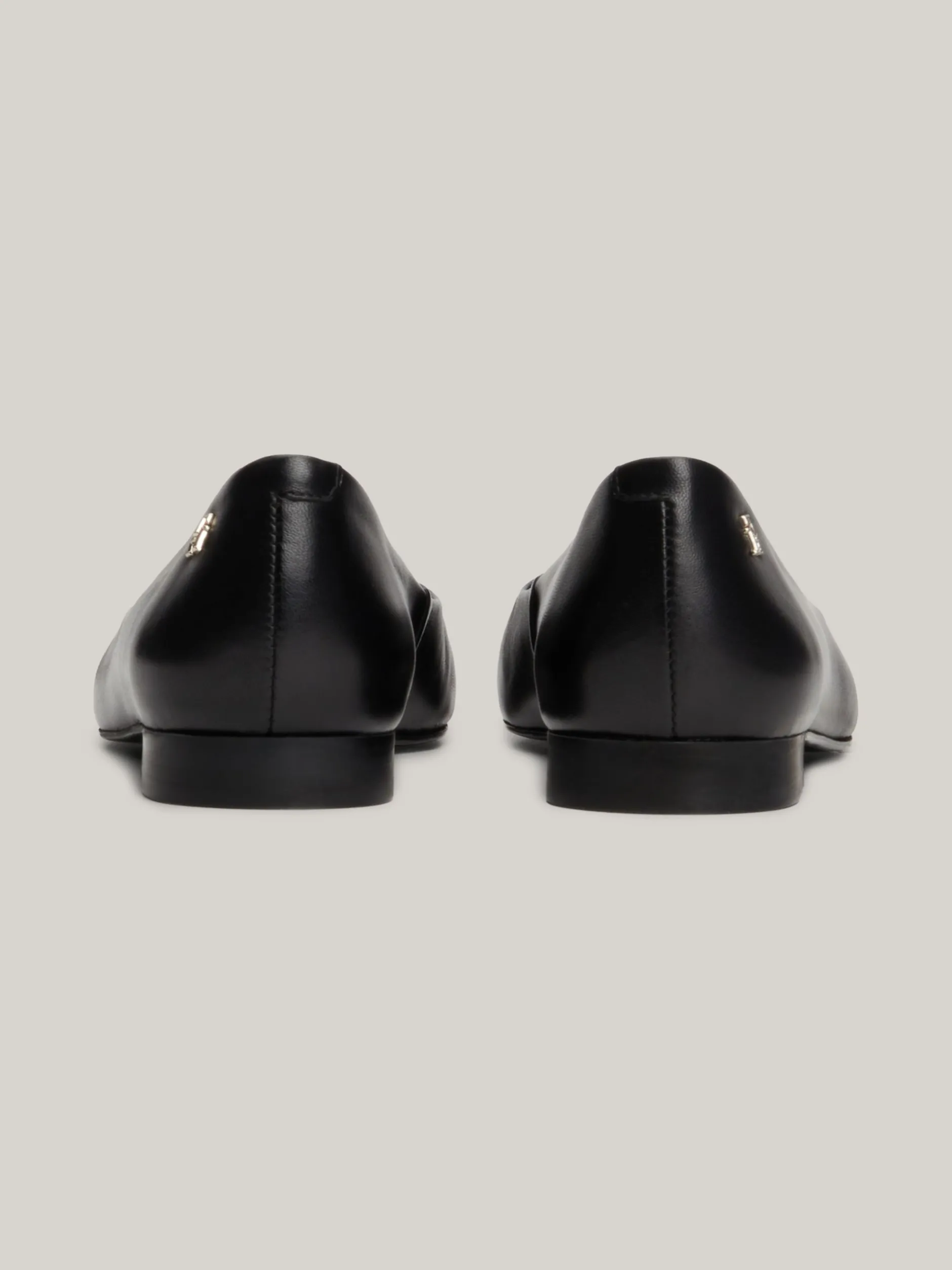Baleriny|Płaskie Buty*Tommy Hilfiger Skórzane Baleriny Z Noskami W Szpic I Monogramem TH BLACK
