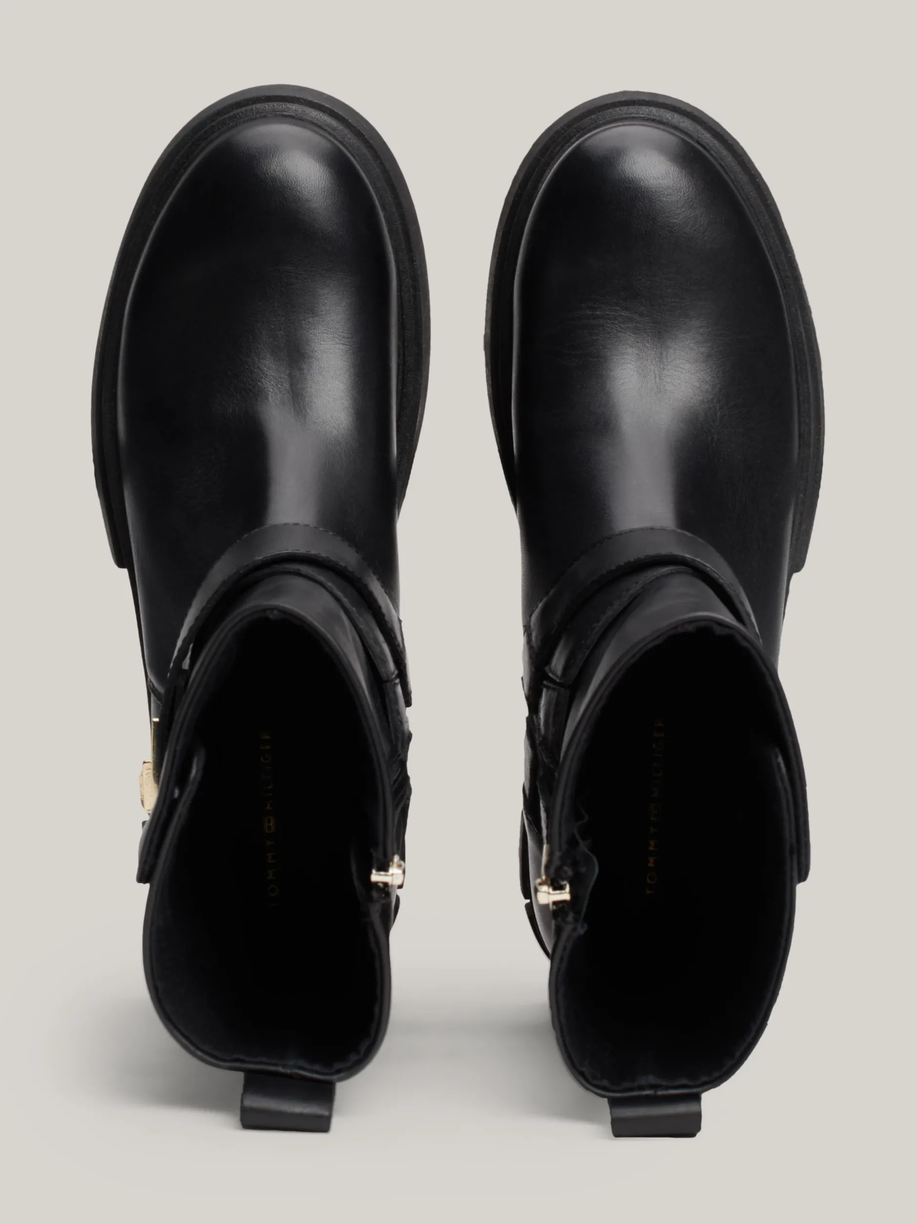 Botki*Tommy Hilfiger Skórzane Botki Z Plakietką Na Pasku BLACK