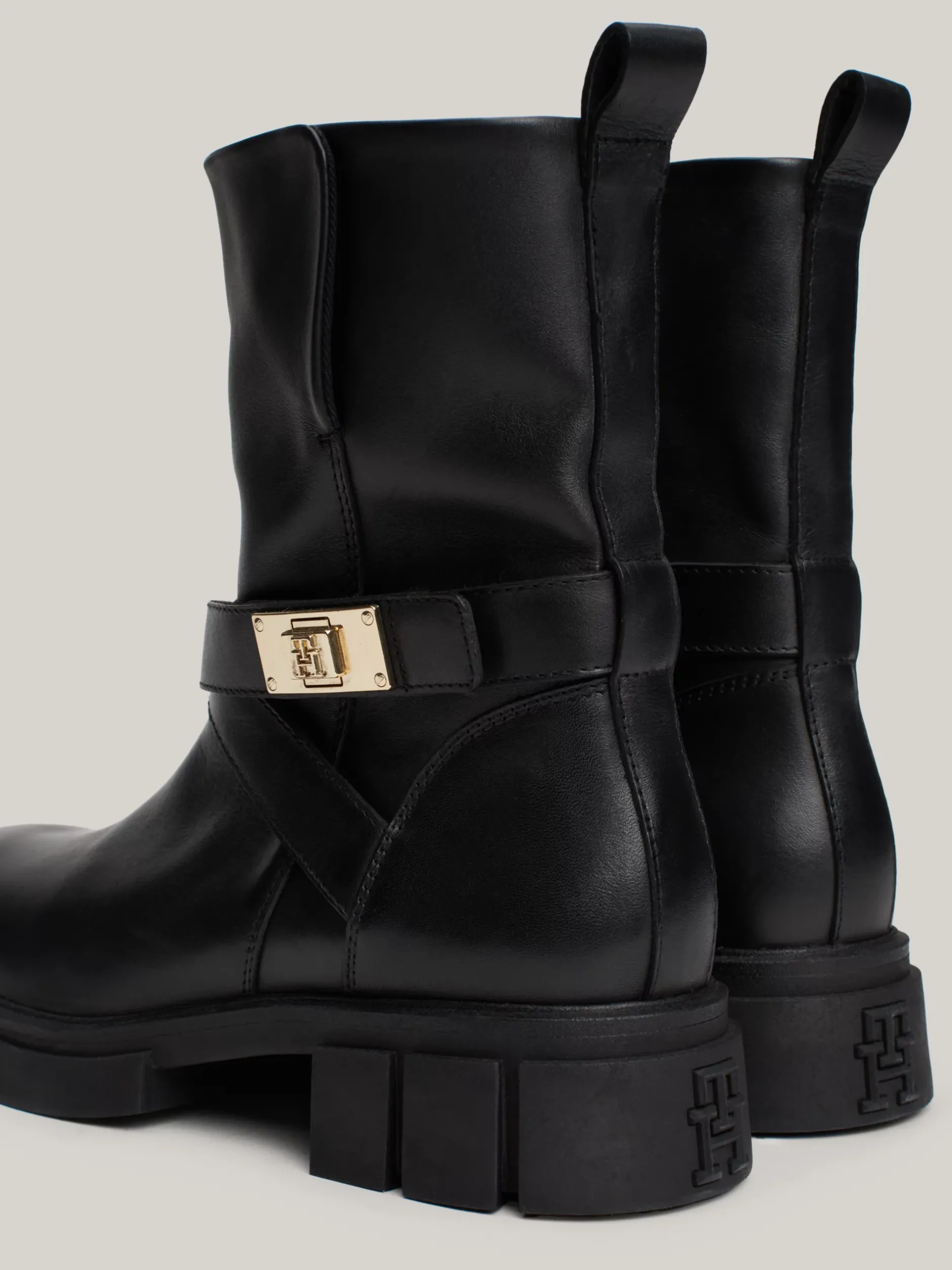 Botki*Tommy Hilfiger Skórzane Botki Z Plakietką Na Pasku BLACK