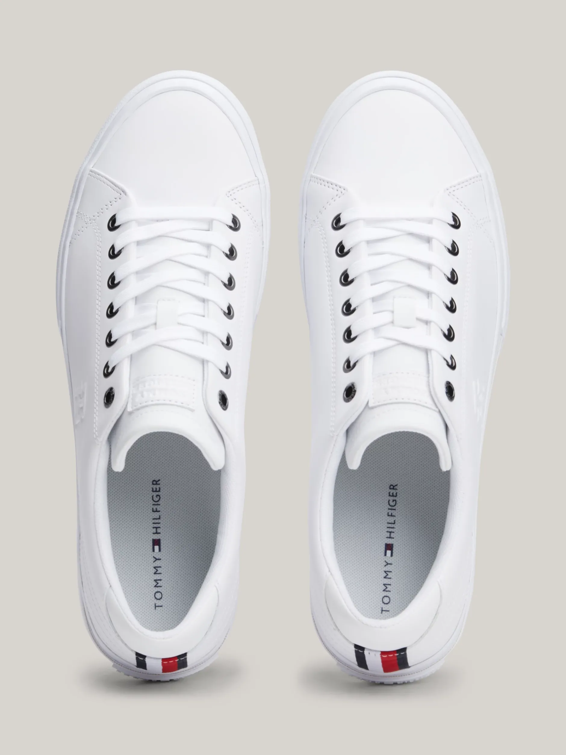 White Trainers|Sneakersy*Tommy Hilfiger Skórzane Buty Sportowe Essential Z Monogramem WHITE