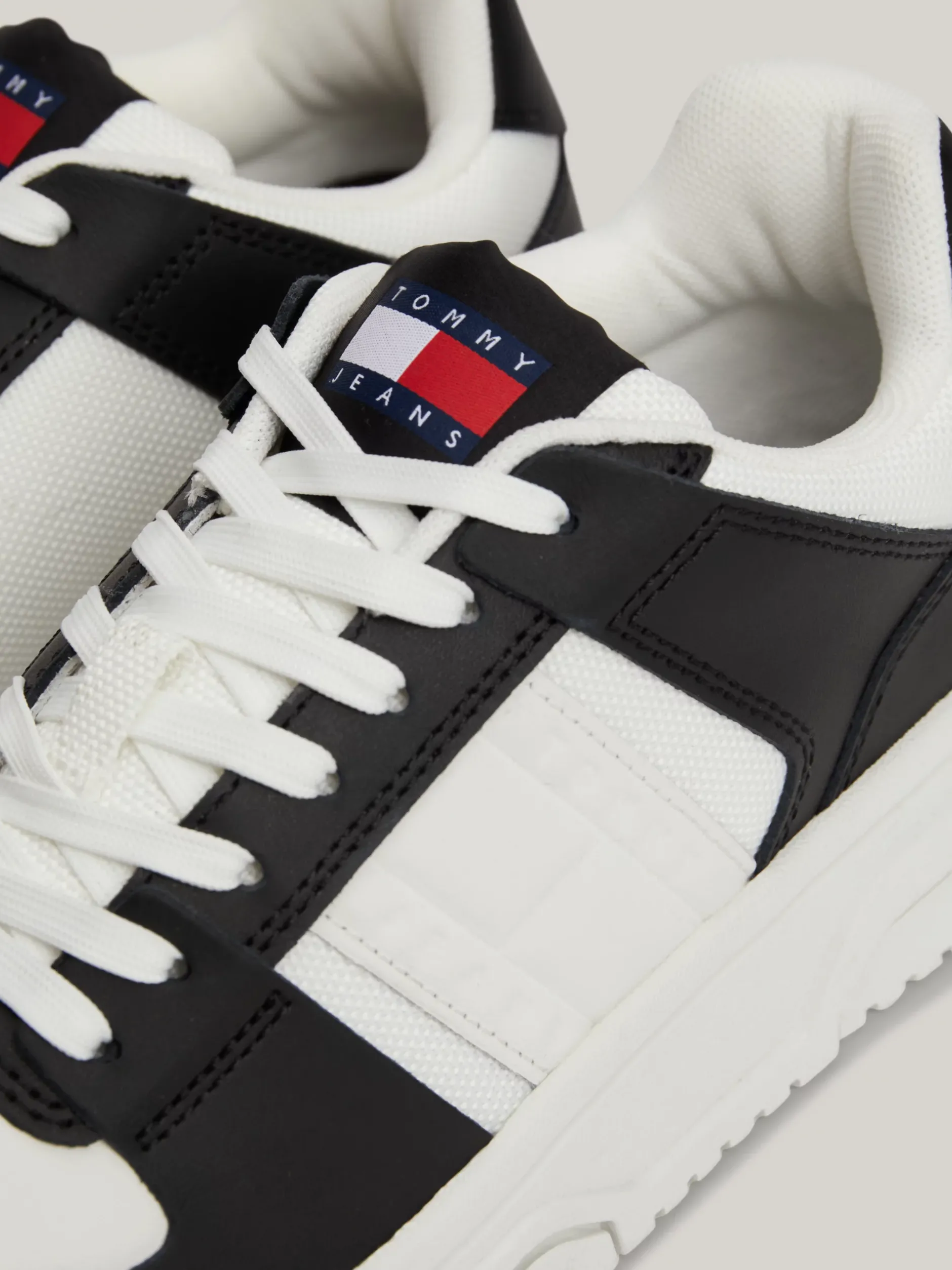 Sneakersy*Tommy Hilfiger Skórzane Buty Sportowe The Brooklyn BLACK