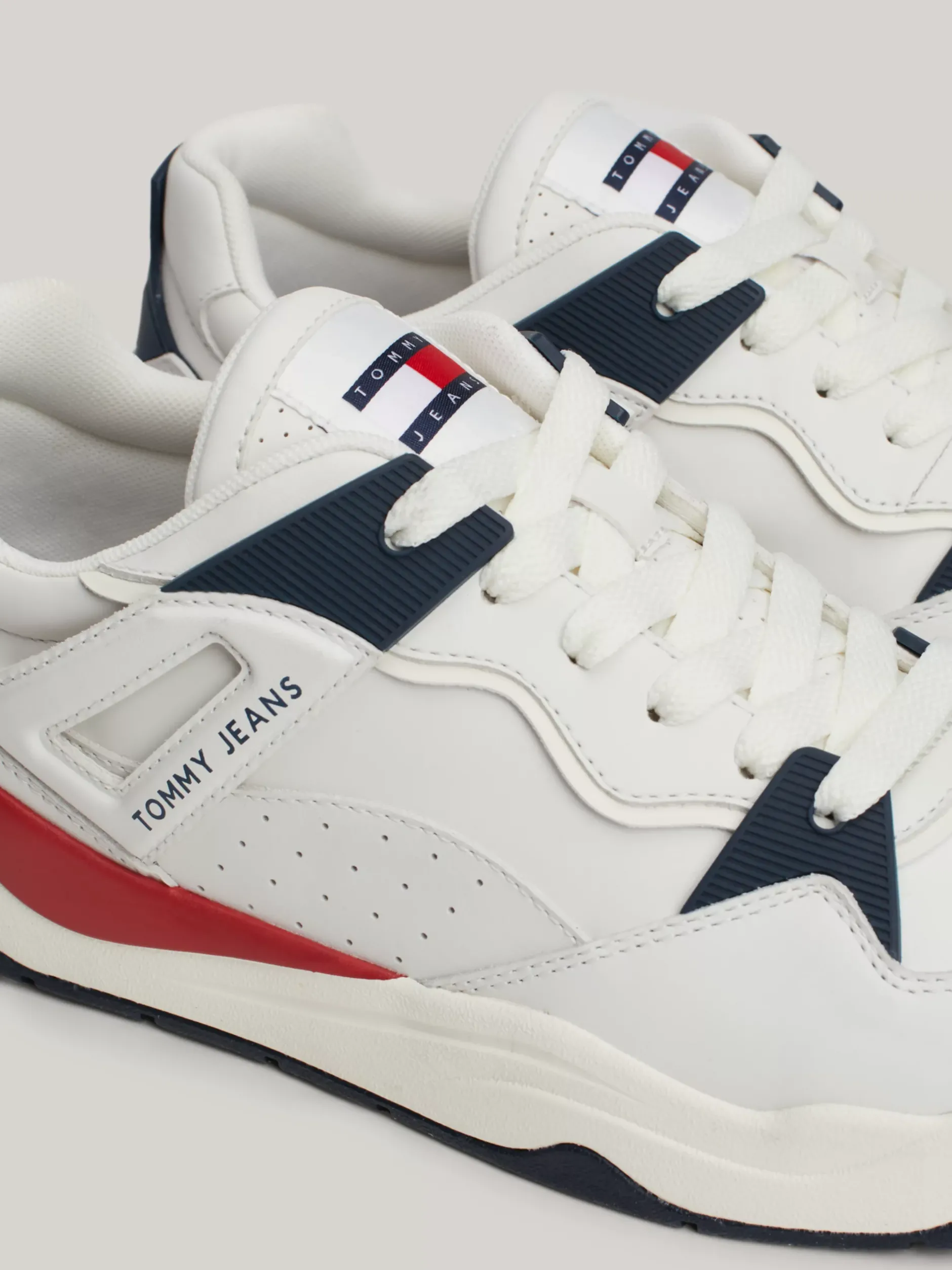 White Trainers|Sneakersy*Tommy Hilfiger Skórzane Buty Sportowe Z Blokami Kolorów RWB