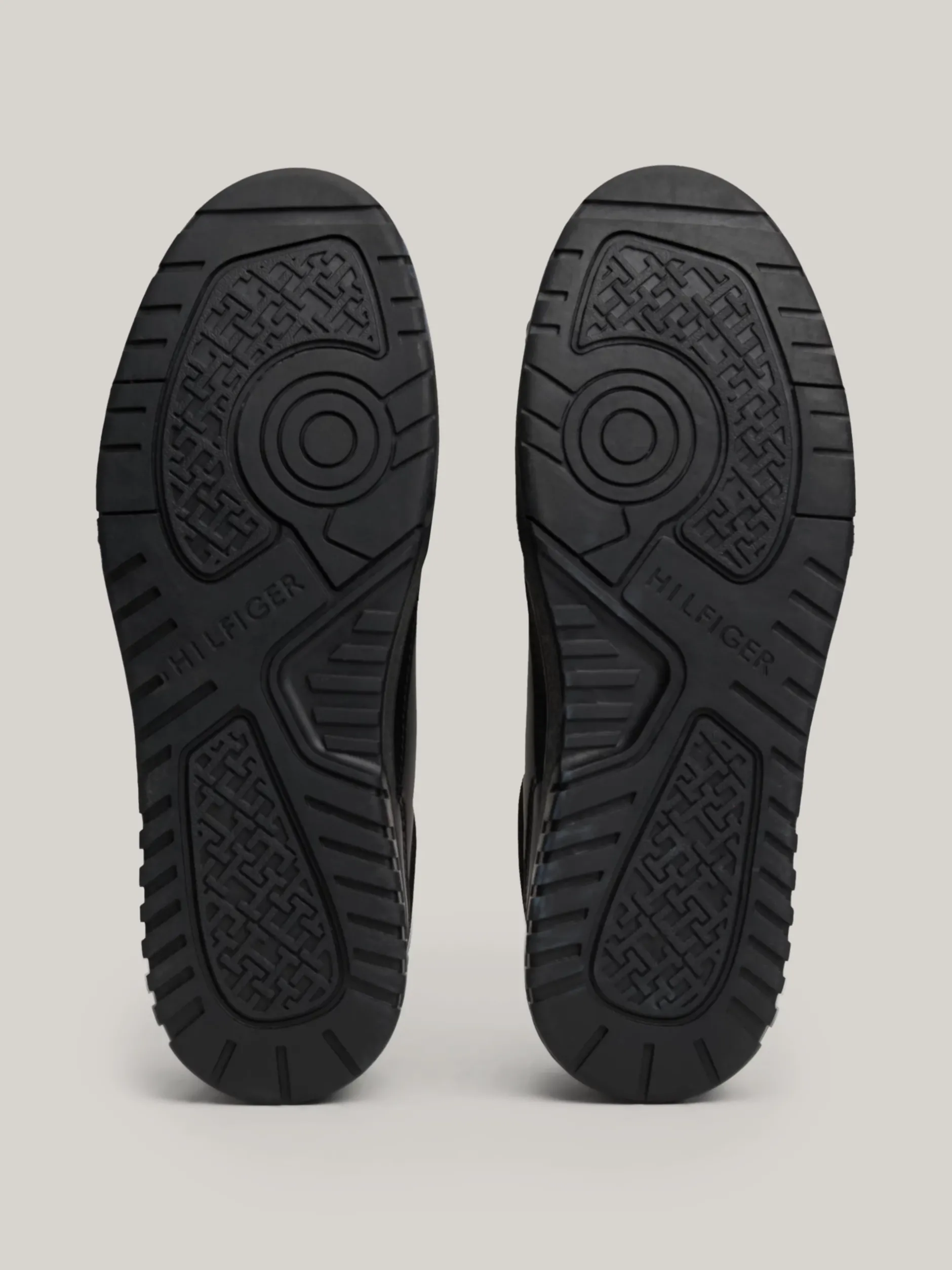 Sneakersy*Tommy Hilfiger Skórzane Buty Sportowe Z Logo Essential BLACK