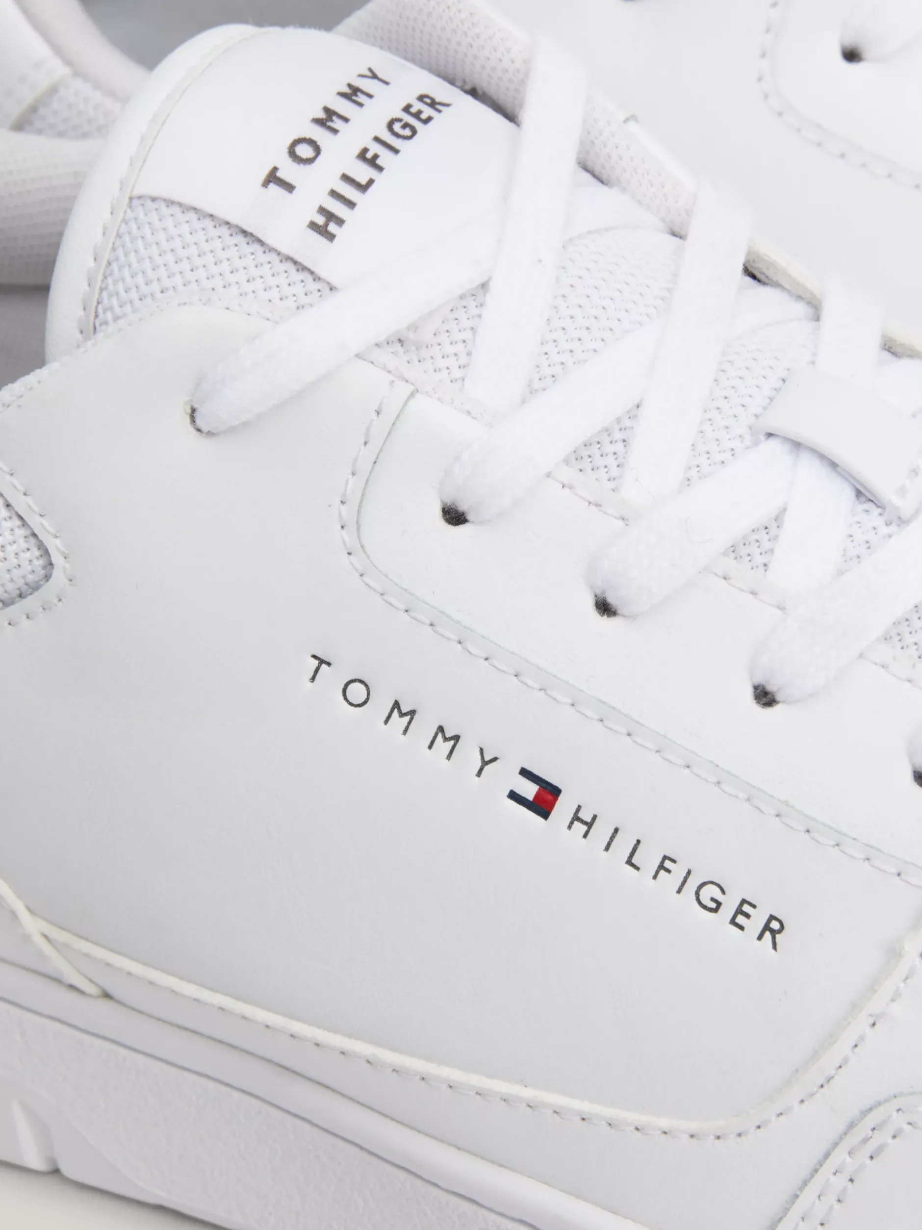 White Trainers|Sneakersy*Tommy Hilfiger Skórzane Buty Sportowe Z Logo Essential WHITE