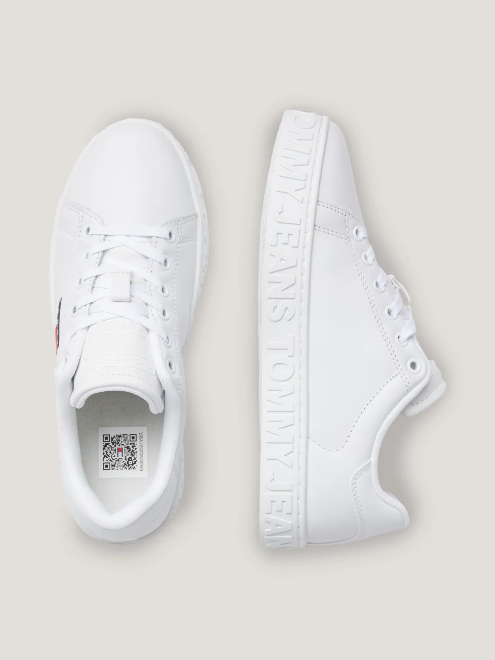 Sneakersy*Tommy Hilfiger Skórzane Buty Sportowe Z Naszywką WHITE