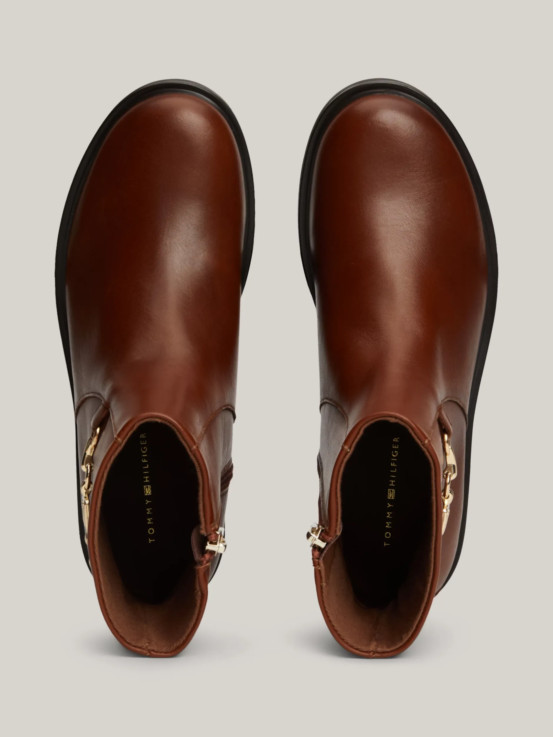 Botki*Tommy Hilfiger Skórzane Buty Z łańcuszkiem COGNAC BROWN