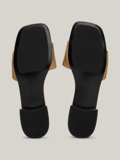 Sandały*Tommy Hilfiger Skórzane Mule Z Plakietką Z Monogramem TH CLASSIC KHAKI