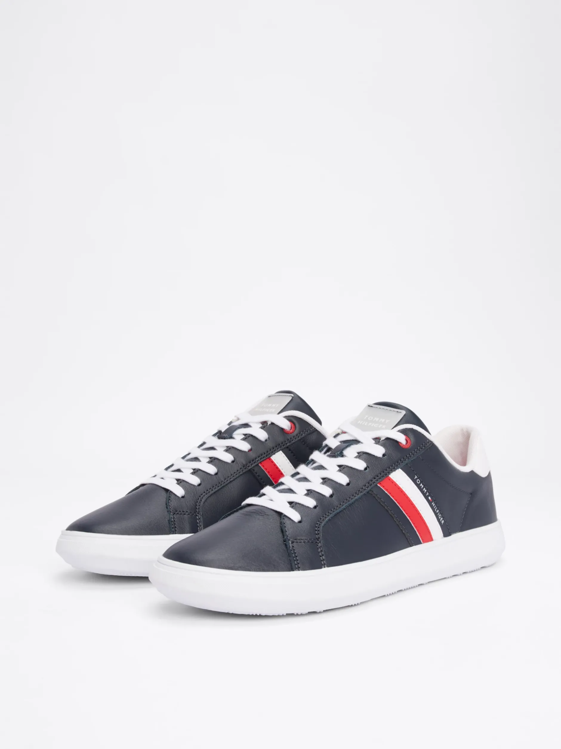 Sneakersy*Tommy Hilfiger Skórzane Tenisówki Essential DESERT SKY