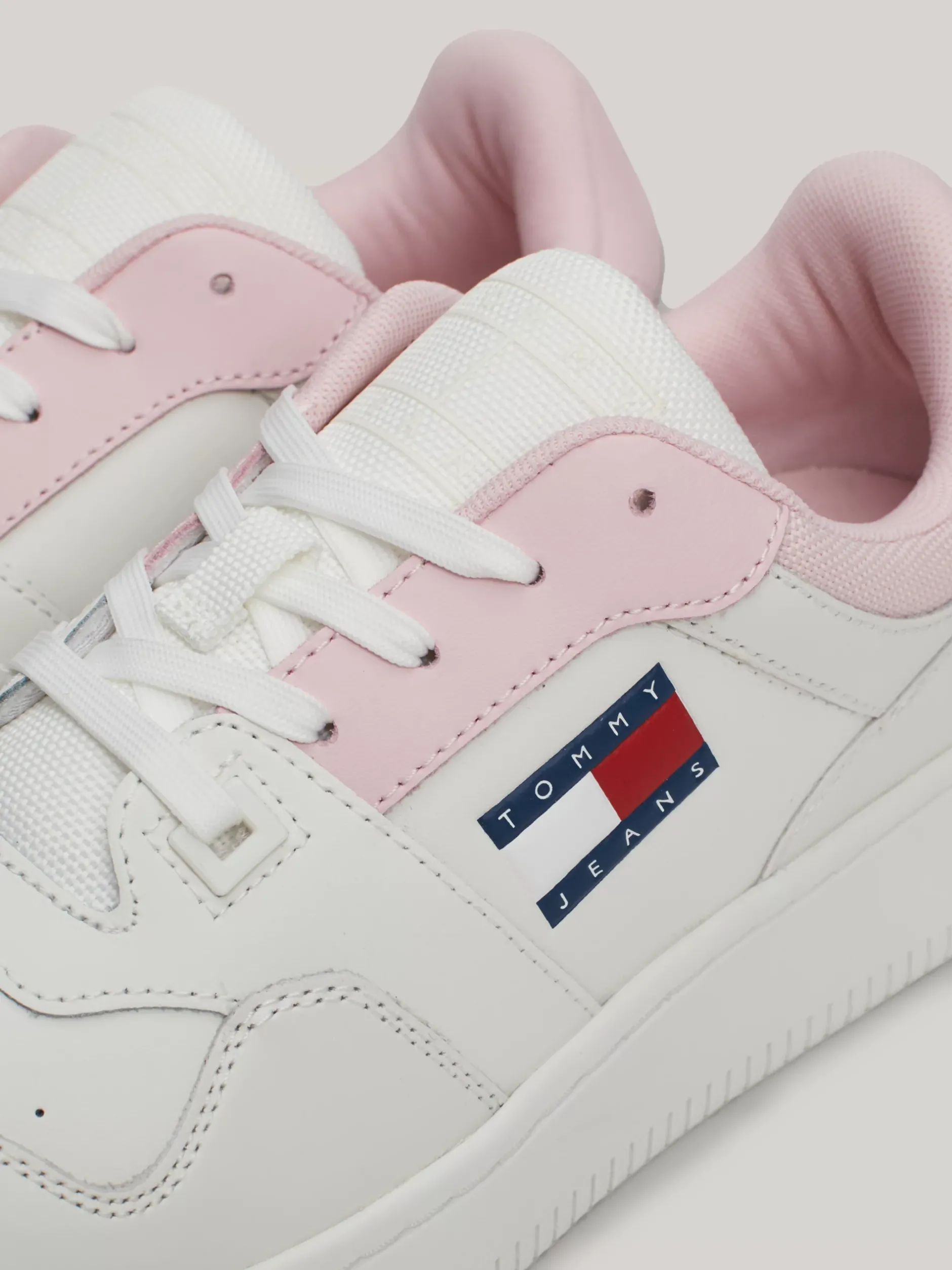 Sneakersy*Tommy Hilfiger Skórzane Tenisówki Z Delikatnym Protektorem MISTY PINK