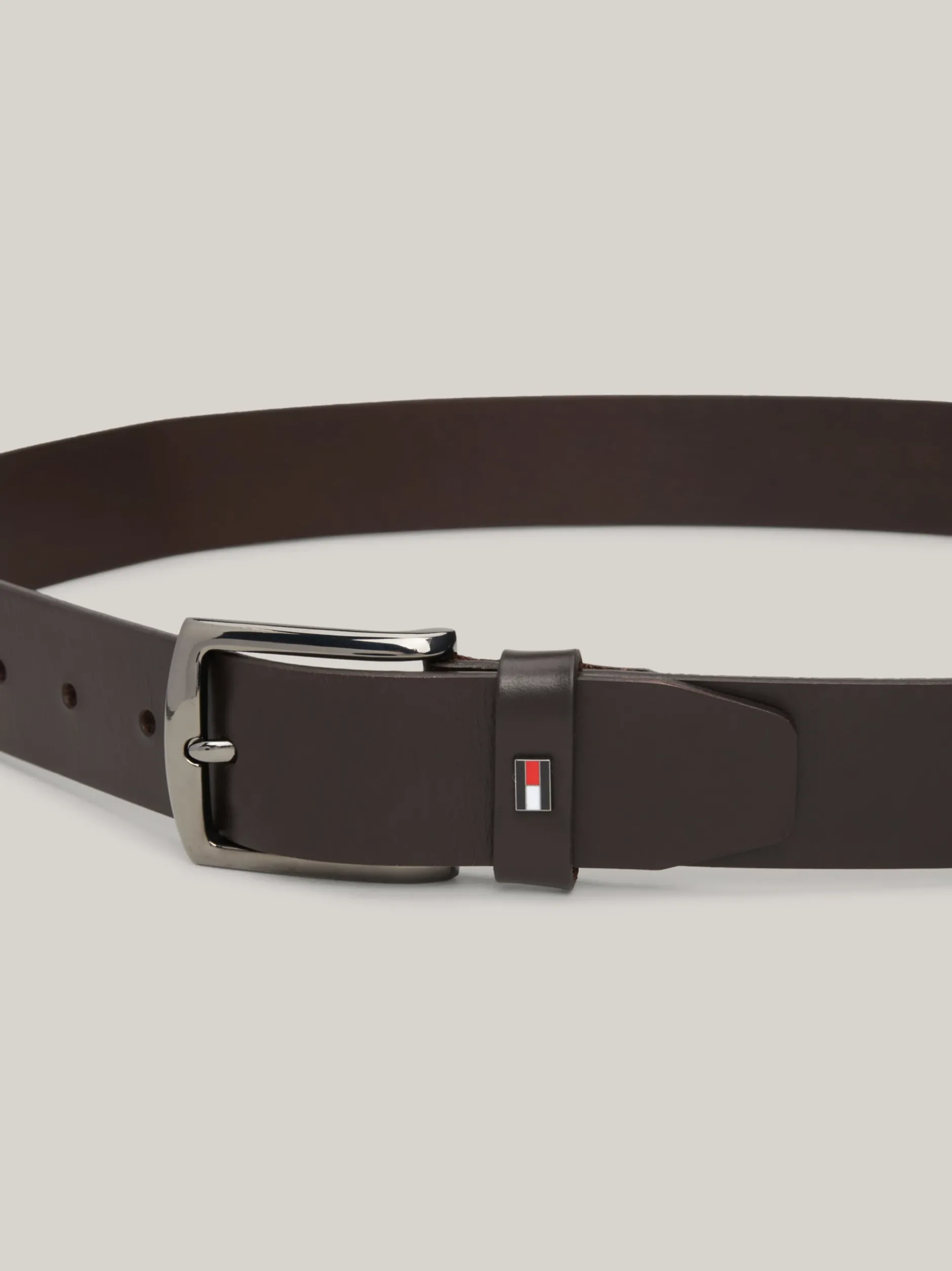Paski*Tommy Hilfiger Skórzany Pasek Z Emaliowaną Flagą TESTI DI MORO