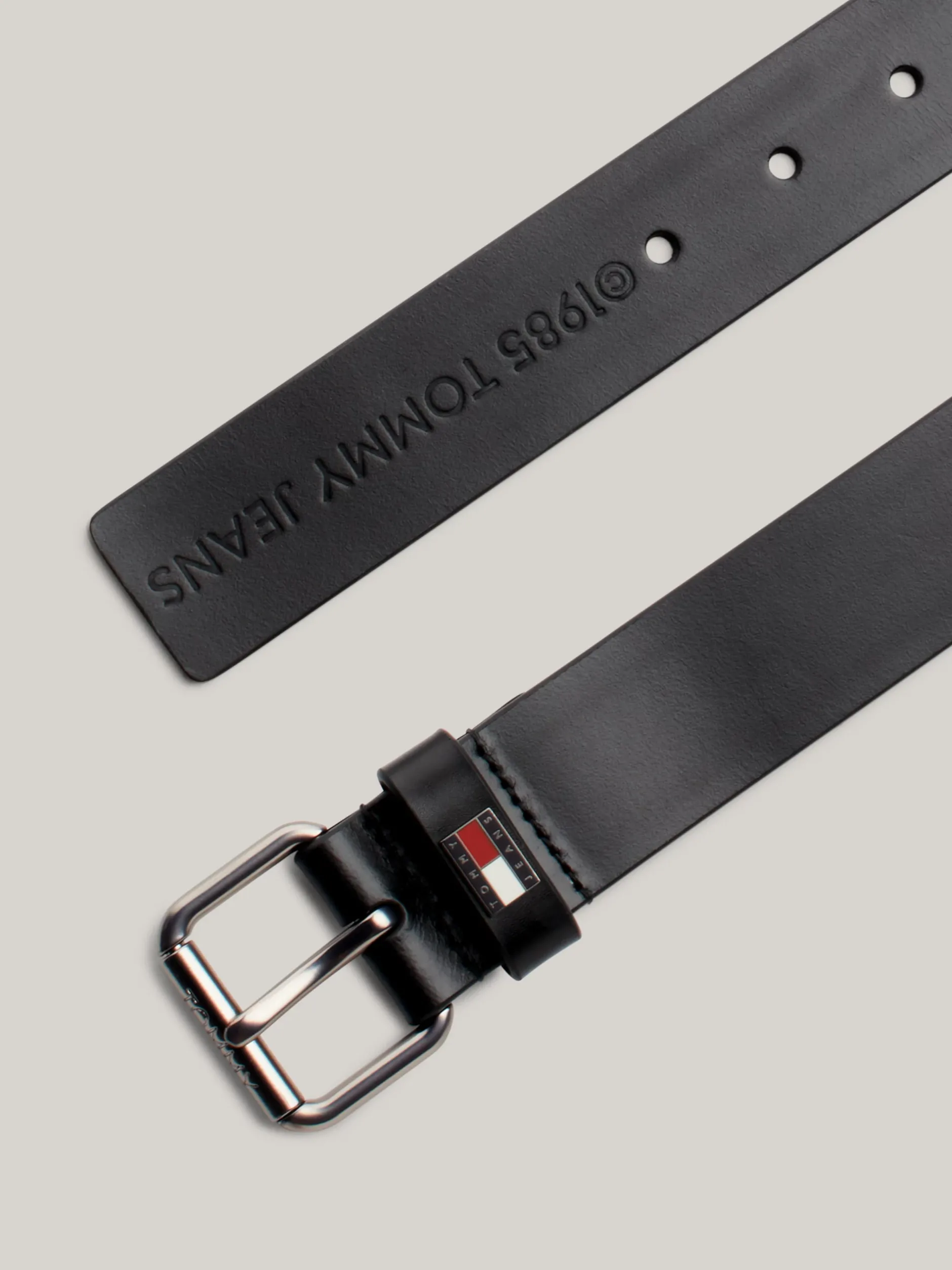 Paski*Tommy Hilfiger Skórzany Pasek Z Klamrą Rolkową BLACK