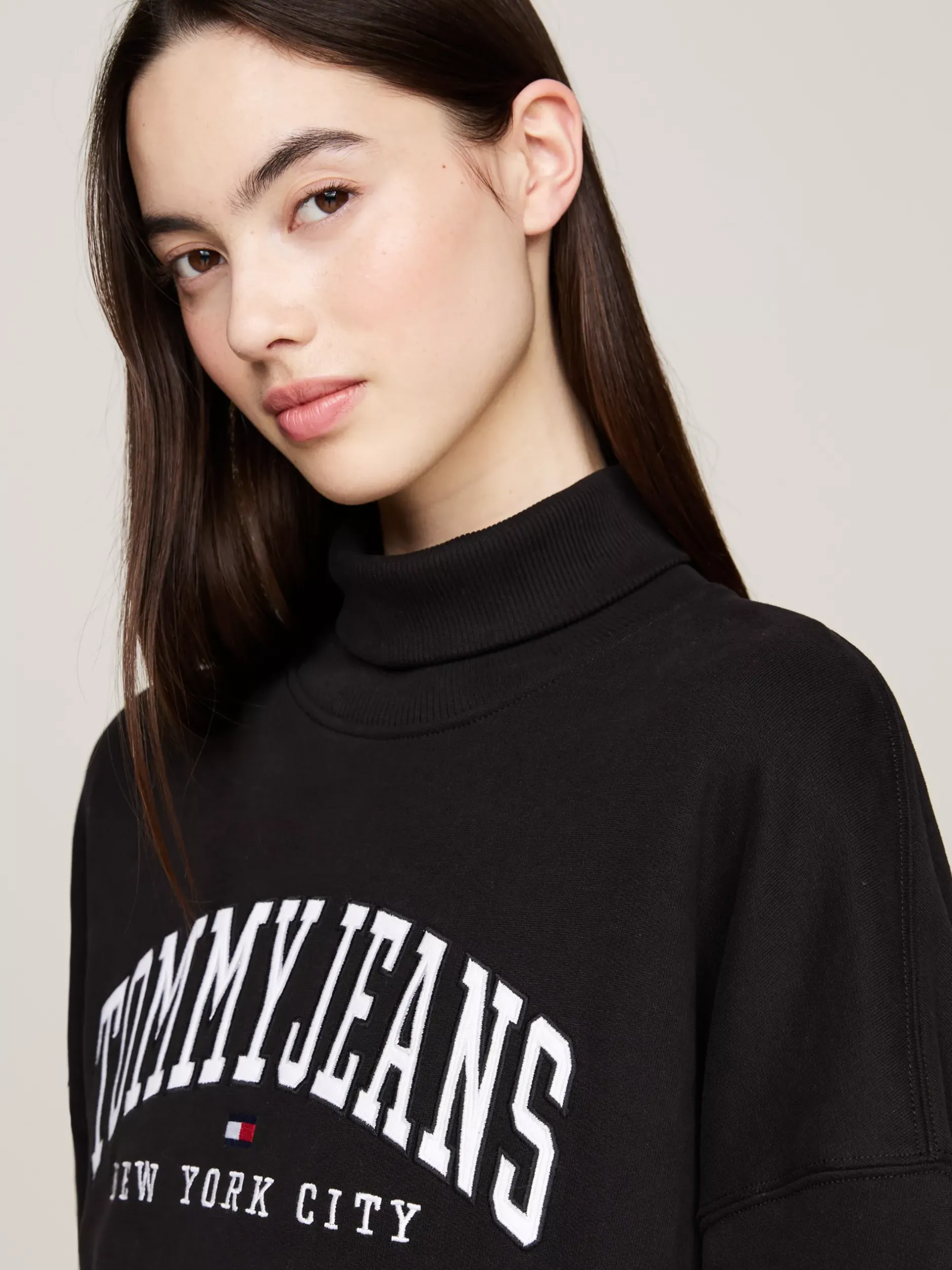 Sukienki*Tommy Hilfiger Sukienka Dresowa Midi Z Półgolfem BLACK