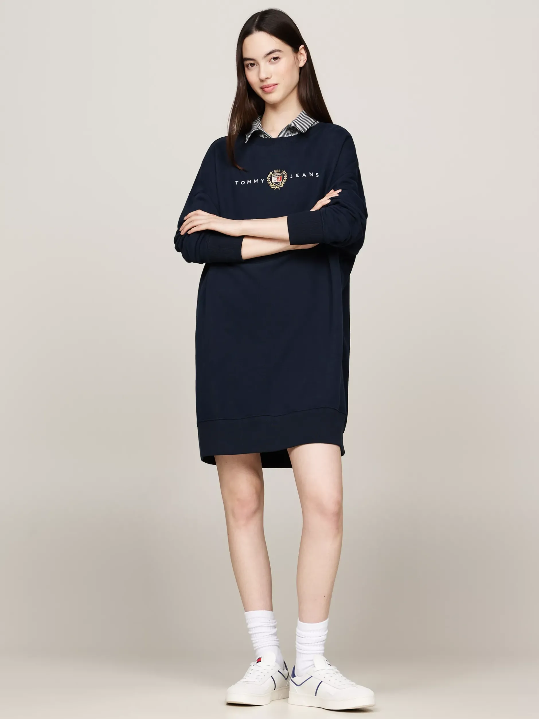 Sukienki*Tommy Hilfiger Sukienka Dresowa Mini Z Wyhaftowanym Logo DARK NIGHT NAVY