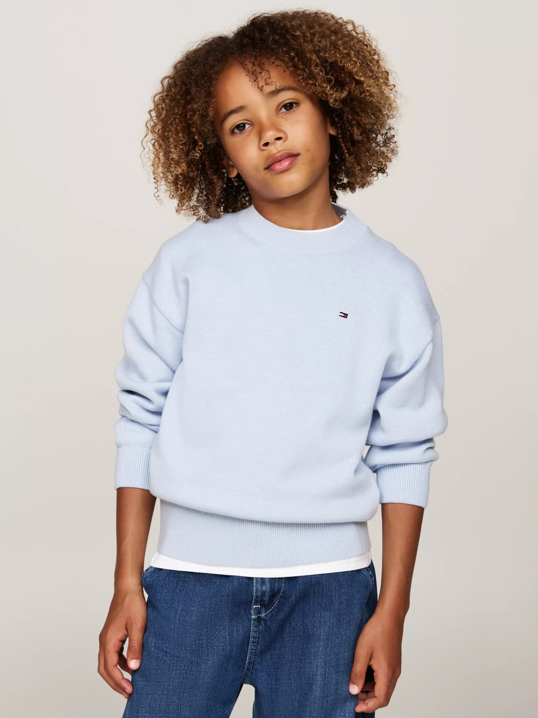 Dzianina*Tommy Hilfiger Sweter Z Haftem Z Flagą I Okrągłym Dekoltem BREEZY BLUE