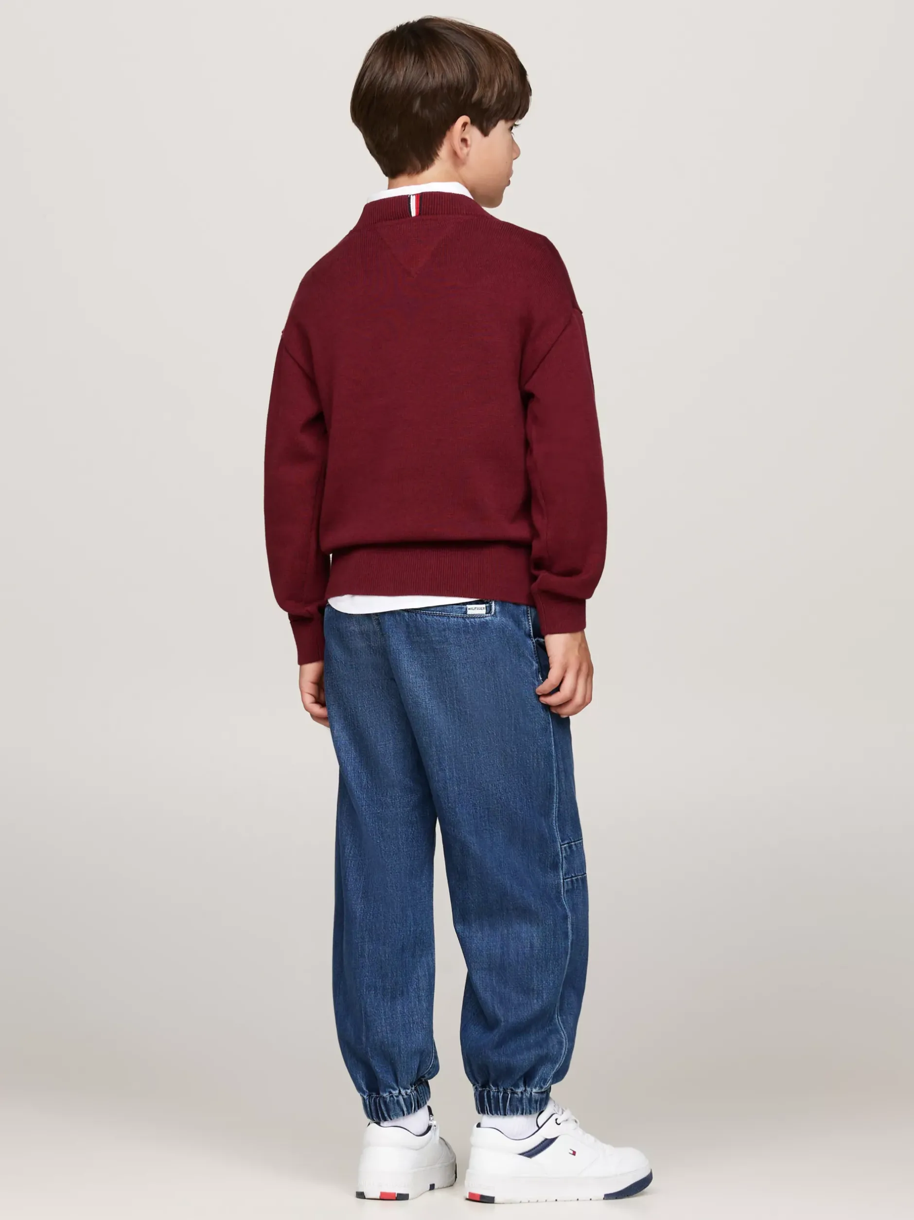 Dzianina*Tommy Hilfiger Sweter Z Haftem Z Flagą I Okrągłym Dekoltem DEEP ROUGE