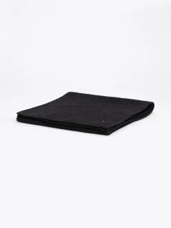 Czapki I Szaliki*Tommy Hilfiger Szalik Z Haftem Z Flagą Hilfiger CHARCOAL GRAY