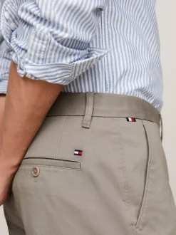 Szorty*Tommy Hilfiger Szorty Brooklyn W Stylu Chinosów Z Kolekcji 1985 HYDROGEN GREY