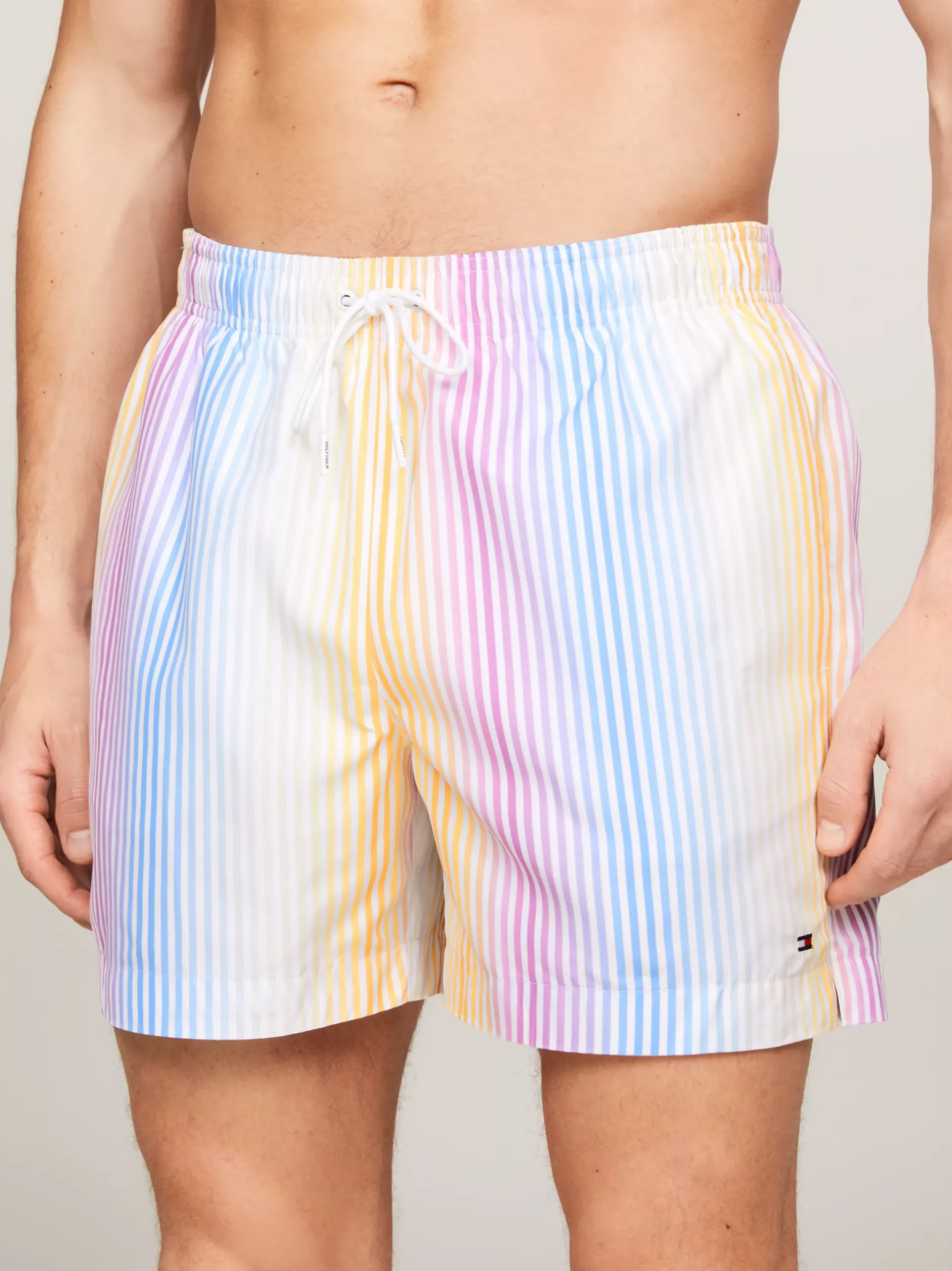 Stroje Kąpielowe*Tommy Hilfiger Szorty Do Pływania Z Nadrukiem I Troczkami TH OMBRE STRIPE MULTI