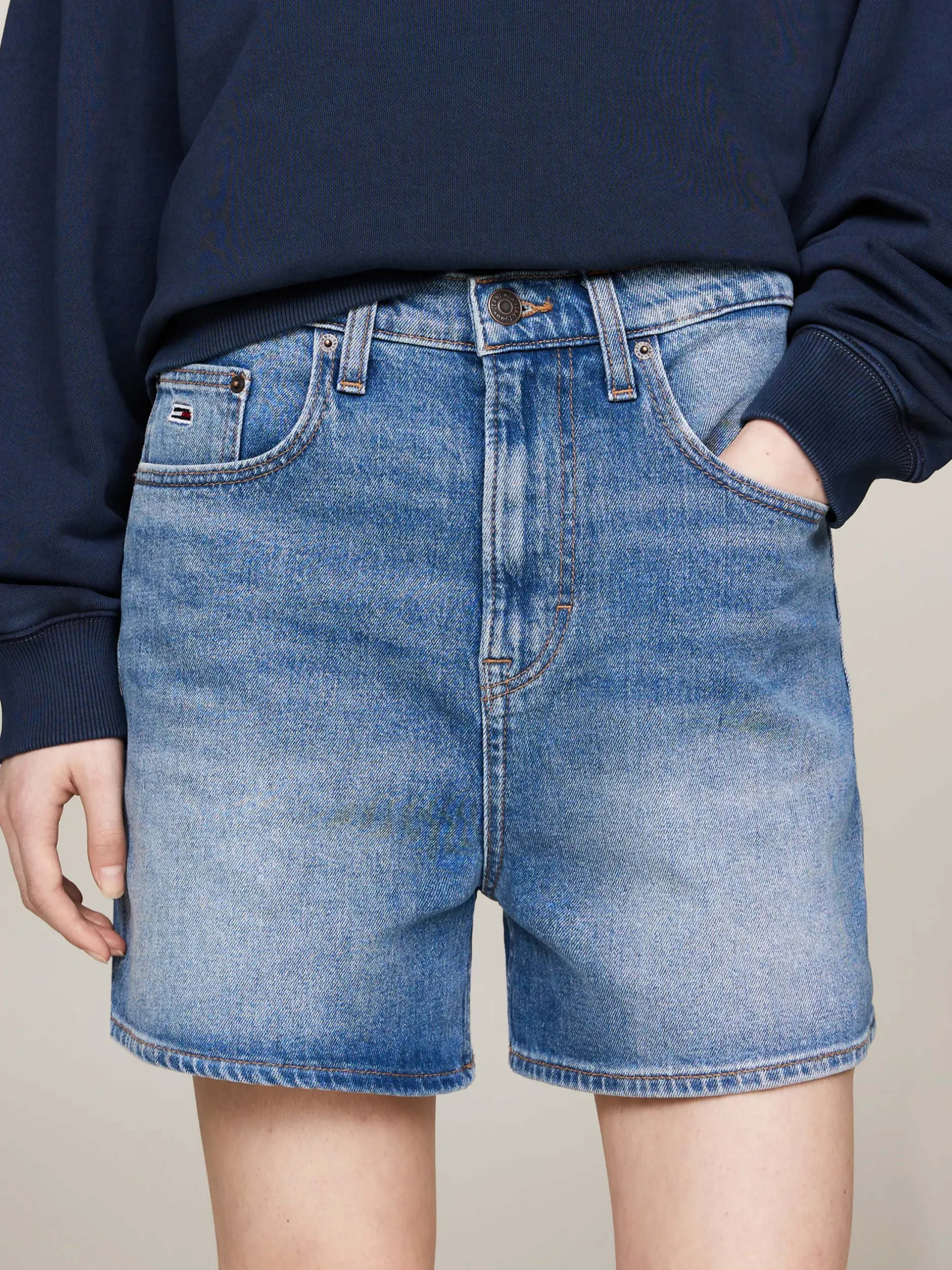 Szorty*Tommy Hilfiger Szorty Z Denimu Z Bardzo Wysokim Stanem DENIM MEDIUM