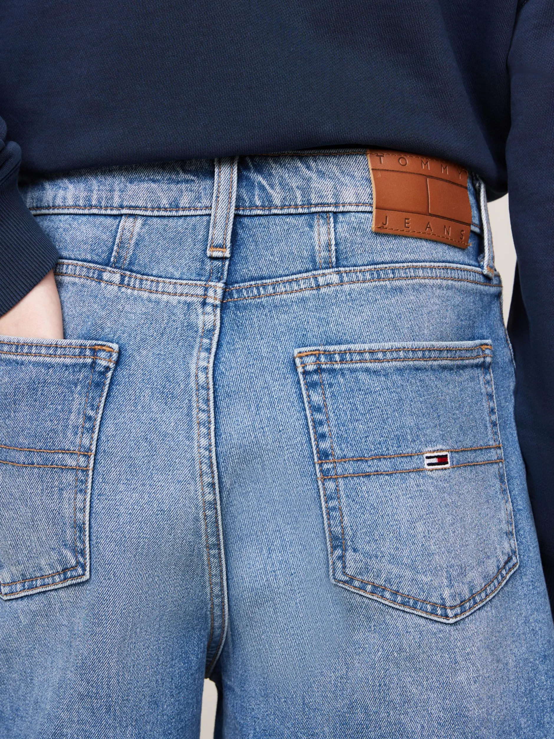 Szorty*Tommy Hilfiger Szorty Z Denimu Z Bardzo Wysokim Stanem DENIM MEDIUM