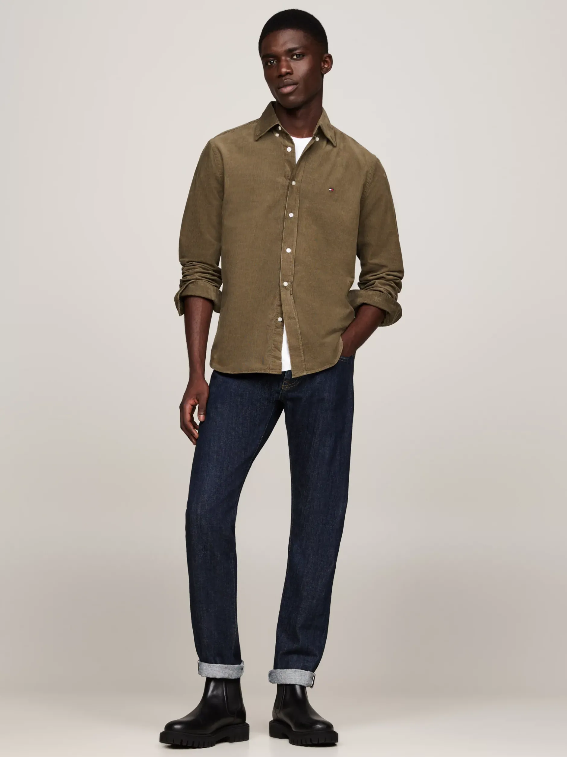 Koszule*Tommy Hilfiger Sztruksowa Koszula O Regularnym Kroju ARMY GREEN