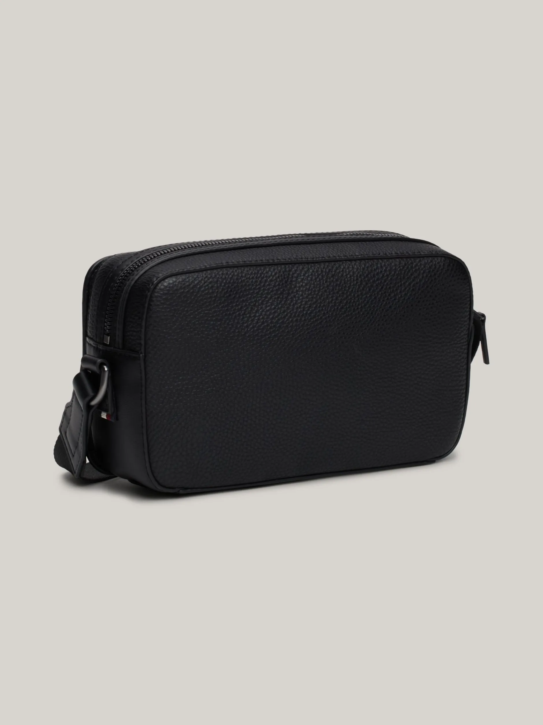 Torebki Na Pasku*Tommy Hilfiger Teksturowana Torba Reporterka TH Business BLACK