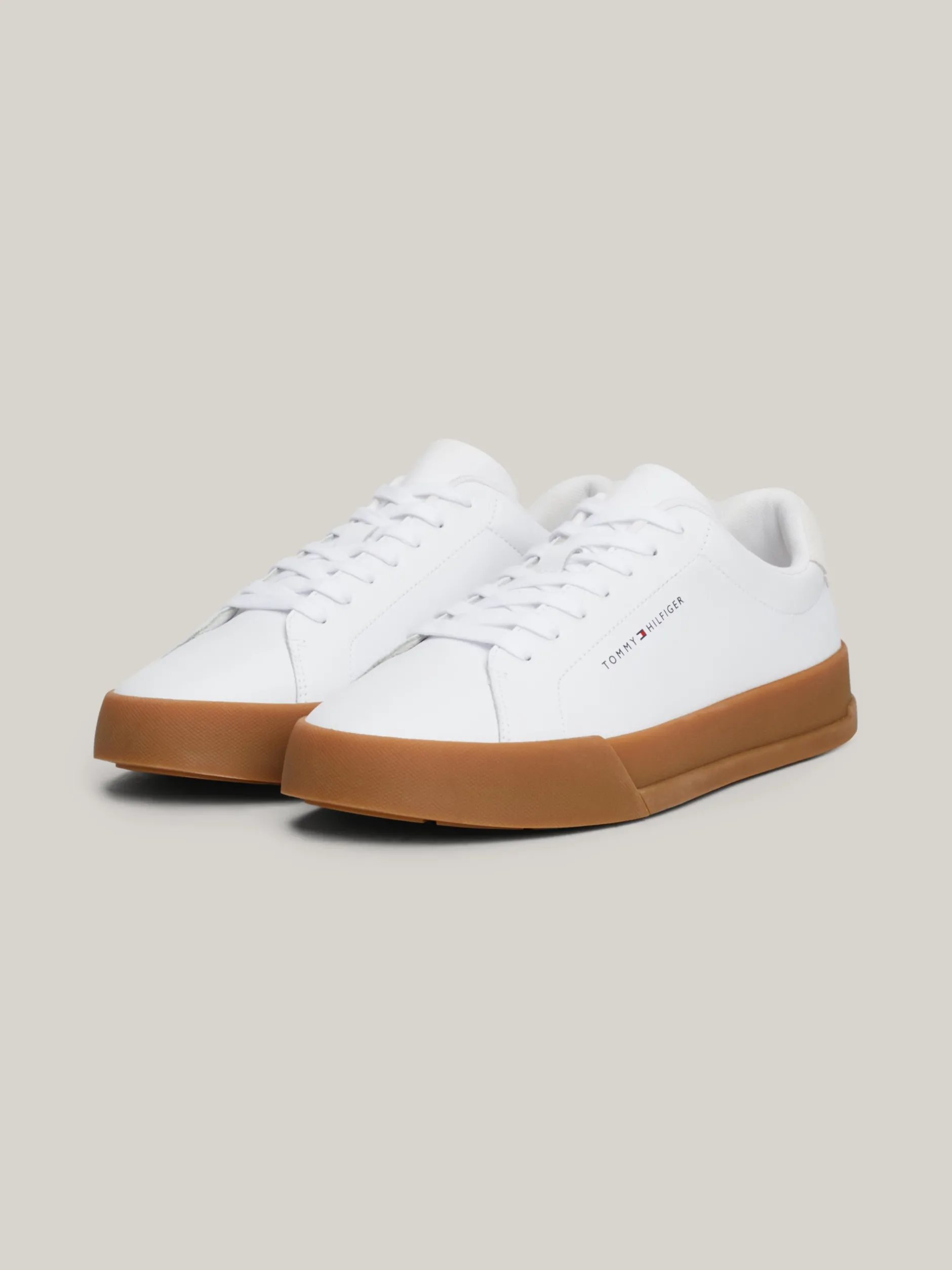 White Trainers|Sneakersy*Tommy Hilfiger Tenisówki Essential O Groszkowej Fakturze WHITE/GUM