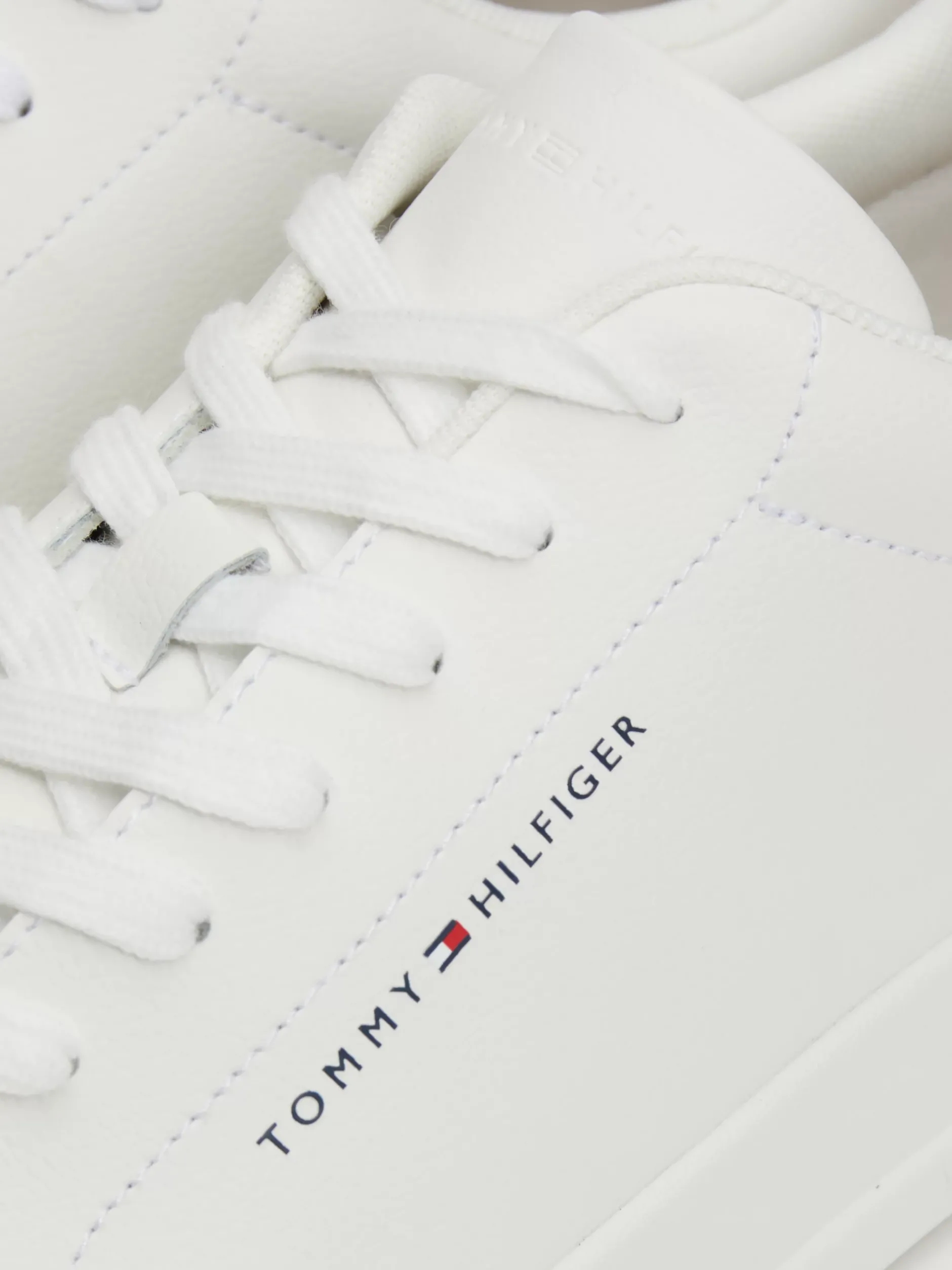 White Trainers|Sneakersy*Tommy Hilfiger Tenisówki Essential O Groszkowej Fakturze ECRU
