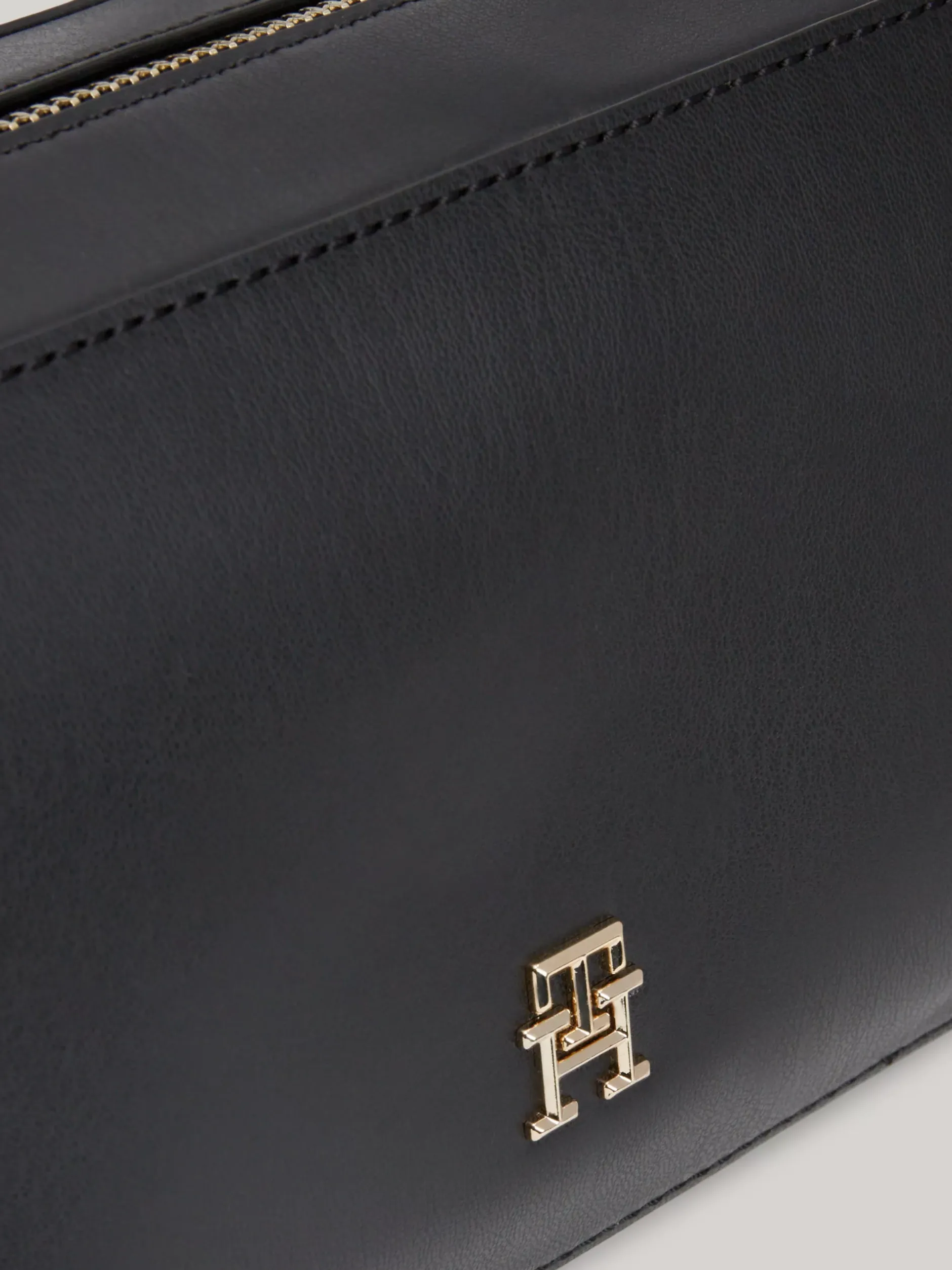 Torebki Na Pasku*Tommy Hilfiger Torba Na Aparat Z Paskiem Chic BLACK