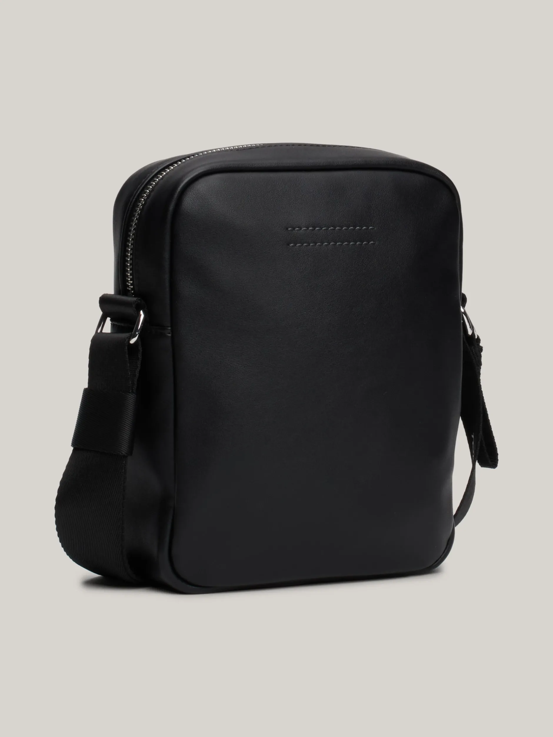 Torebki Na Pasku*Tommy Hilfiger Torba Reporterska BLACK