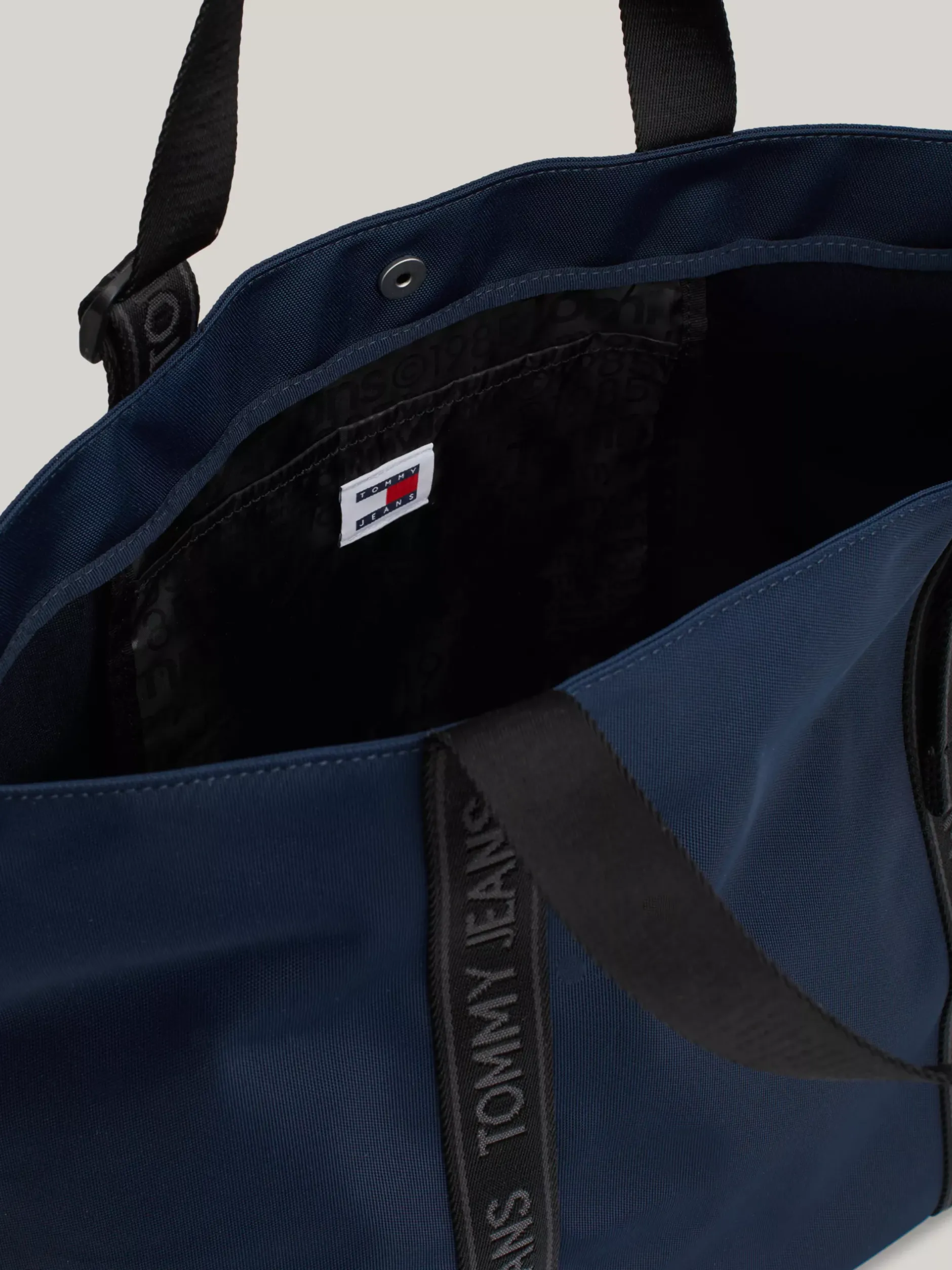 Torebki Tote*Tommy Hilfiger Torba Typu Tote Essential Z Logo DARK NIGHT NAVY