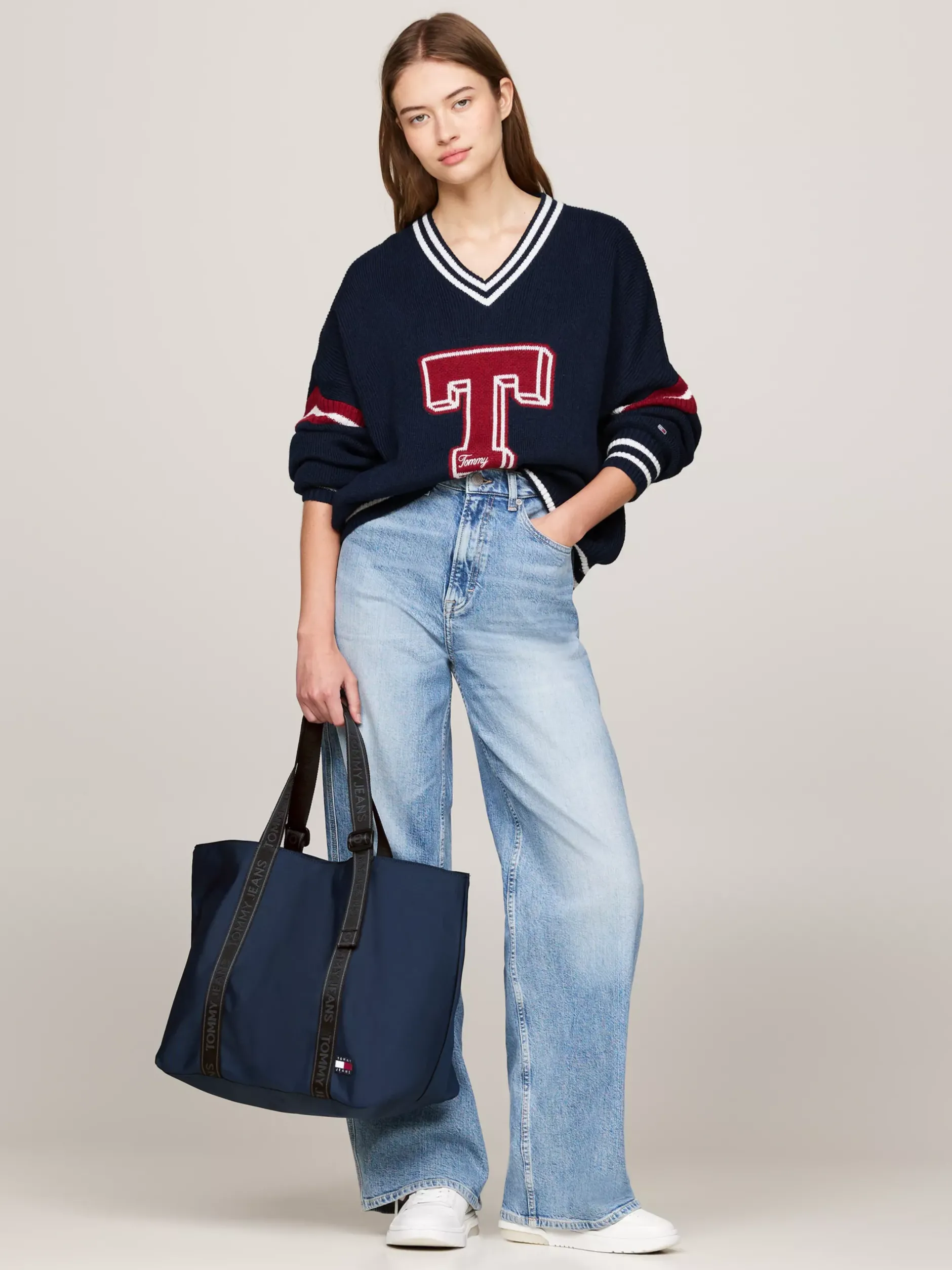 Torebki Tote*Tommy Hilfiger Torba Typu Tote Essential Z Logo DARK NIGHT NAVY