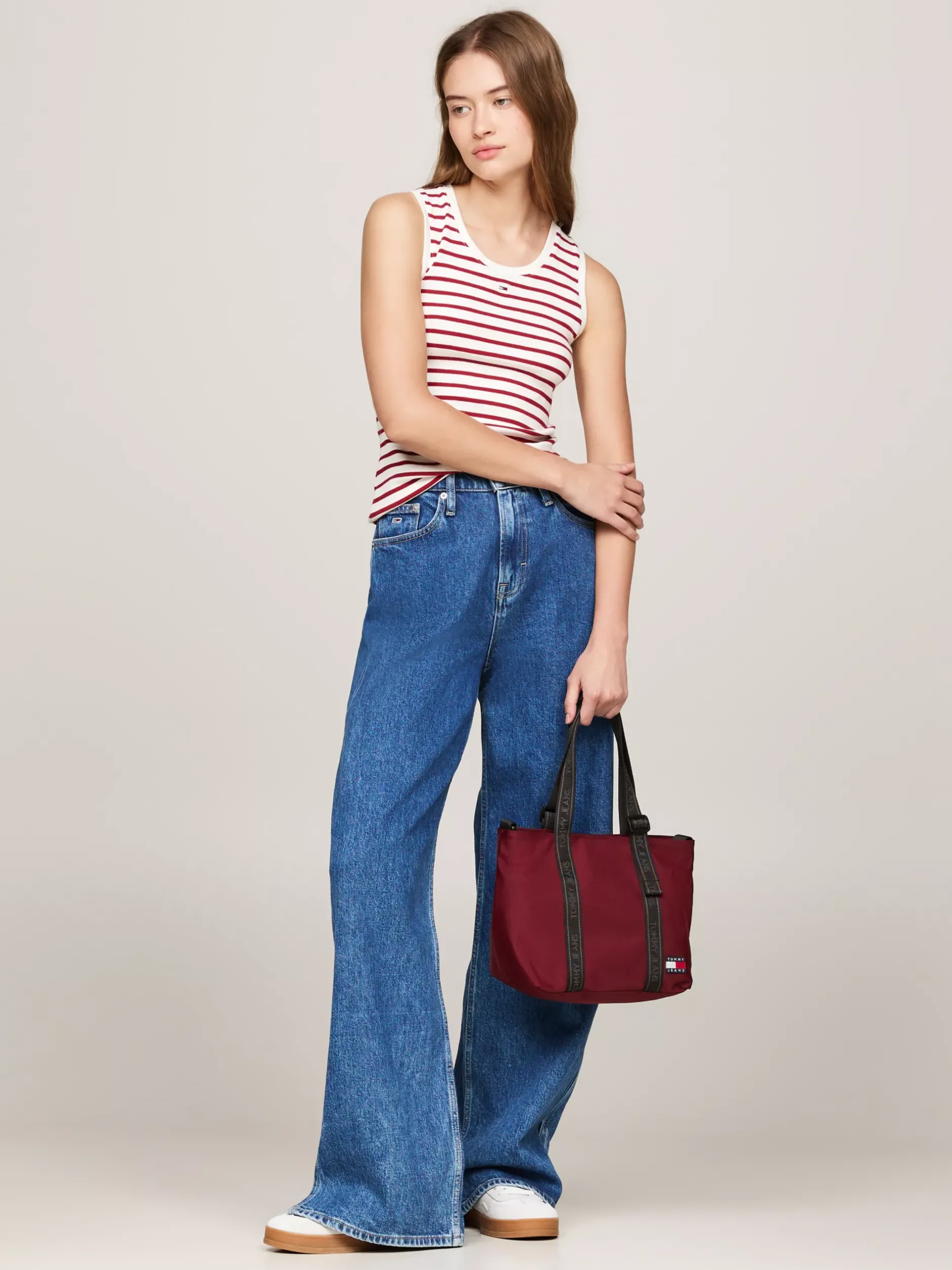 Torebki Tote*Tommy Hilfiger Torba Typu Tote Essential Z Logo DEEP ROUGE