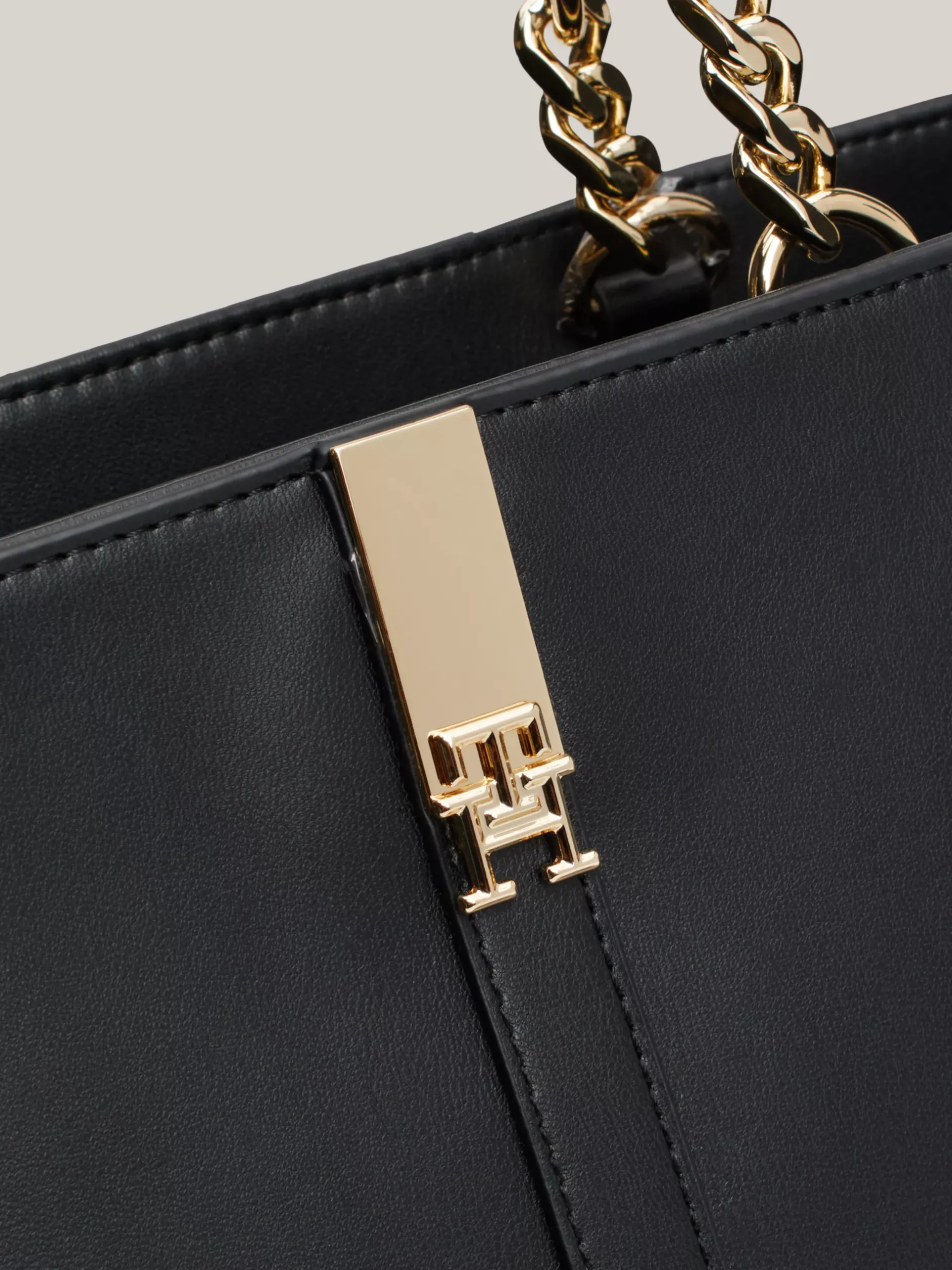 Torebki Tote*Tommy Hilfiger Torba Typu Tote Heritage BLACK