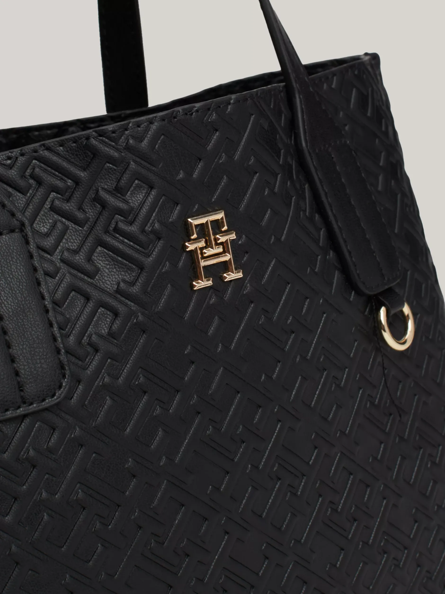 Torebki Tote*Tommy Hilfiger Torba Typu Tote Z Wytłoczonym Monogramem TH BLACK