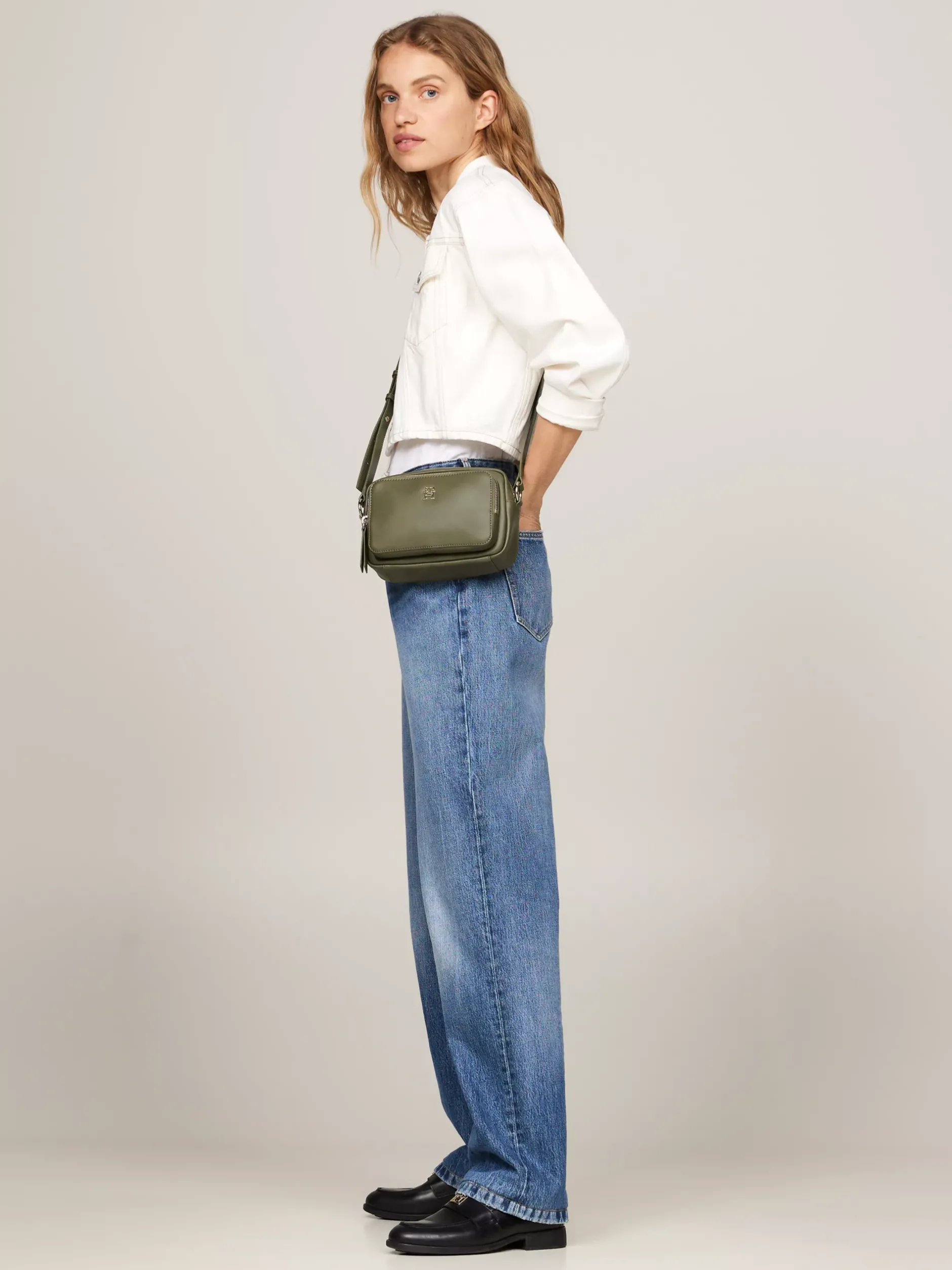 Torebki Na Pasku*Tommy Hilfiger Torebka Na Aparat Z Paskiem UTILITY OLIVE