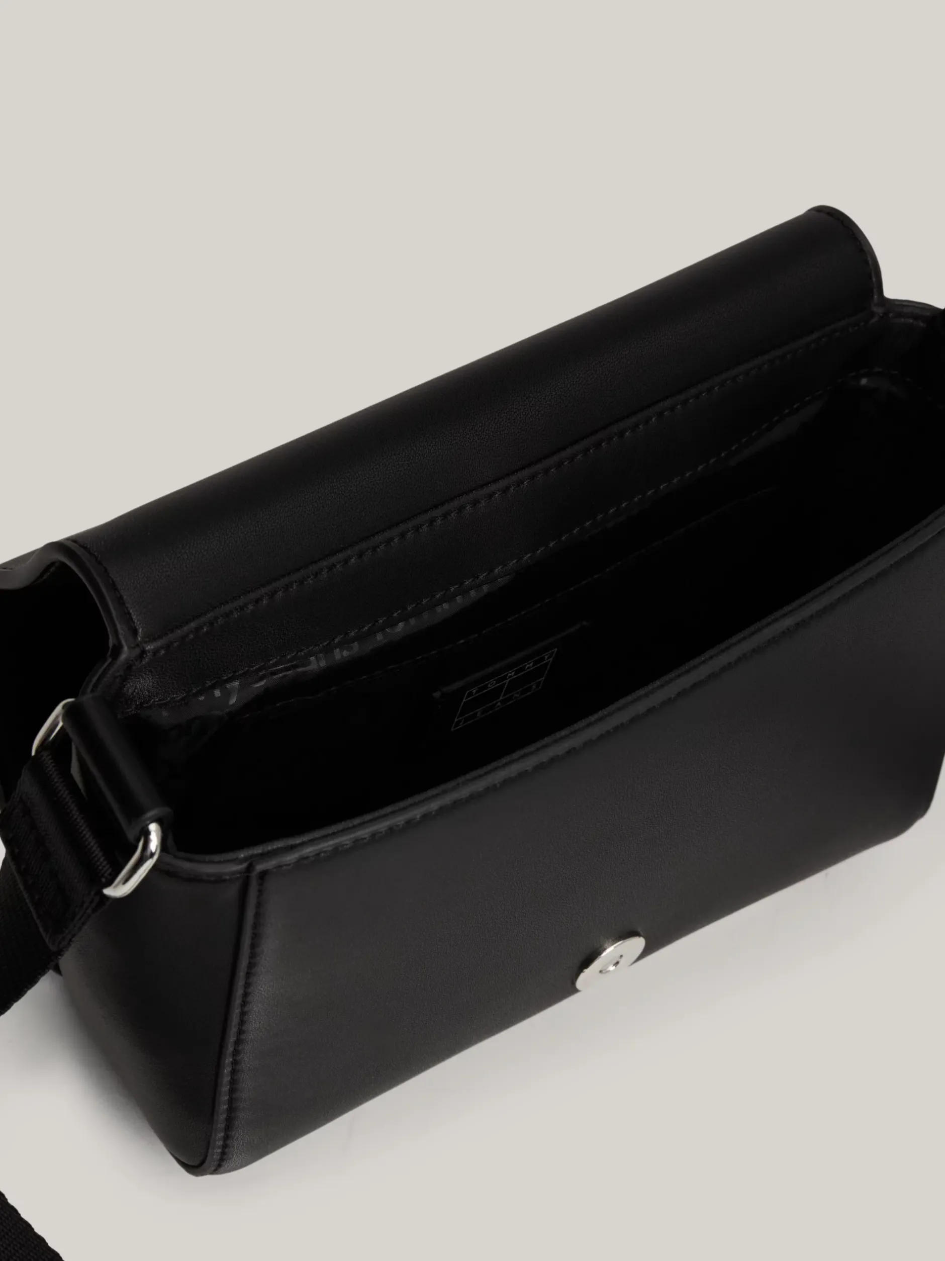 Torebki Na Pasku*Tommy Hilfiger Torebka Na Ramię Z Logo City Na Klapce BLACK
