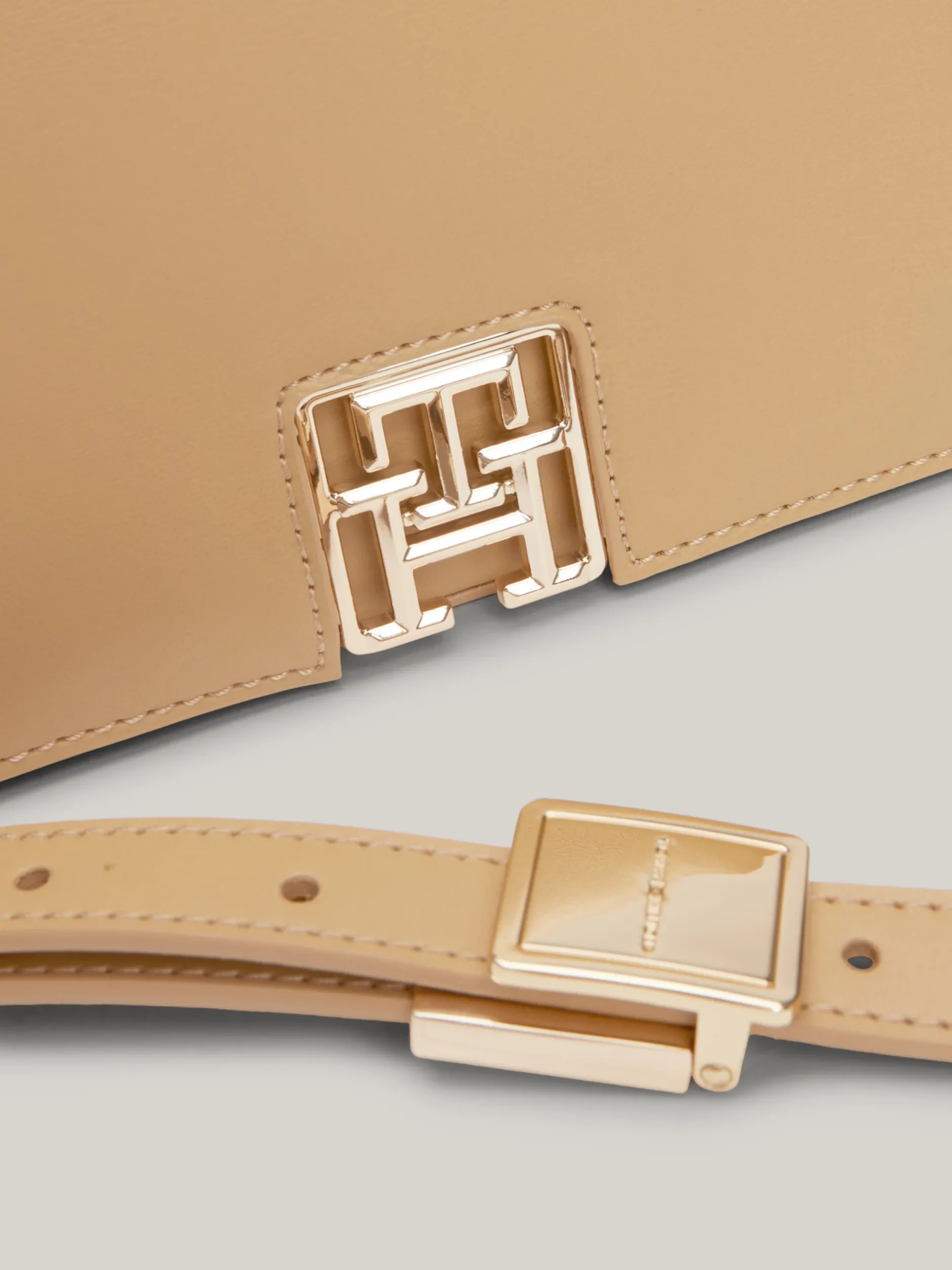 Torebki Na Pasku*Tommy Hilfiger Torebka Na Ramię Z Monogramem TH CLASSIC KHAKI