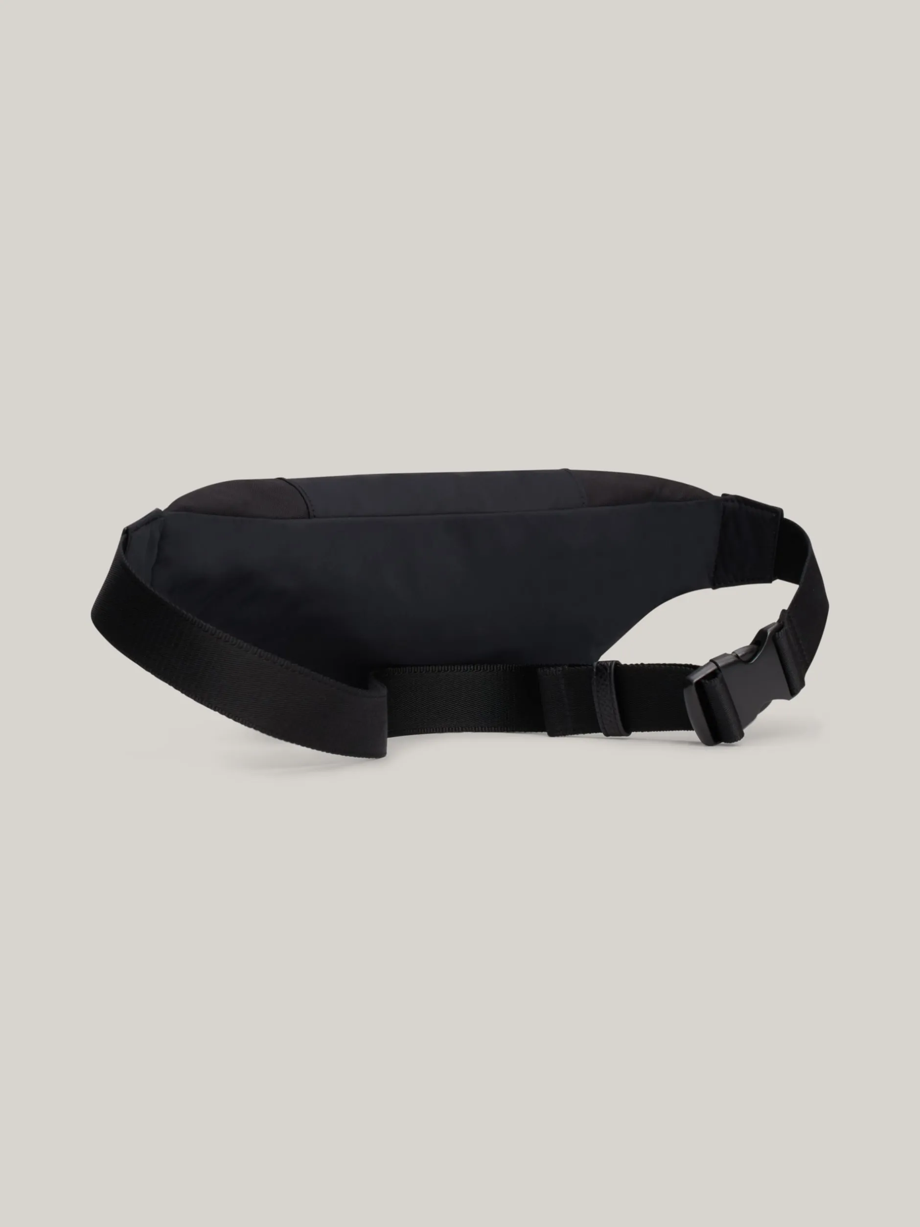Torebki Na Pasku*Tommy Hilfiger Torebka Nerka O Mieszanej Fakturze BLACK